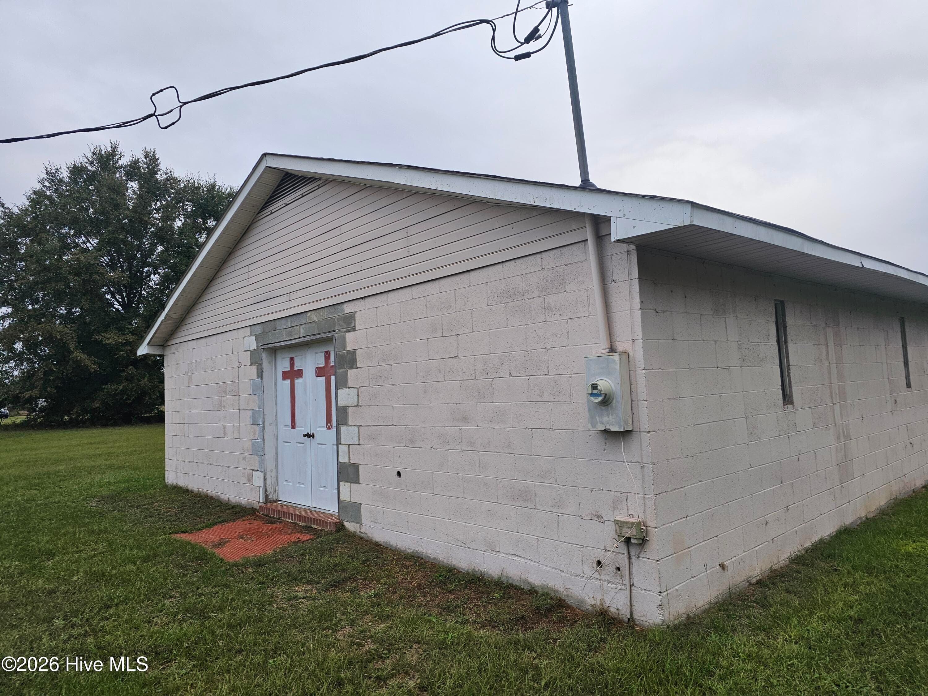 Business at 25 NE Holmes Pond Road, Johnston, SC 29832, photo 2 of 58