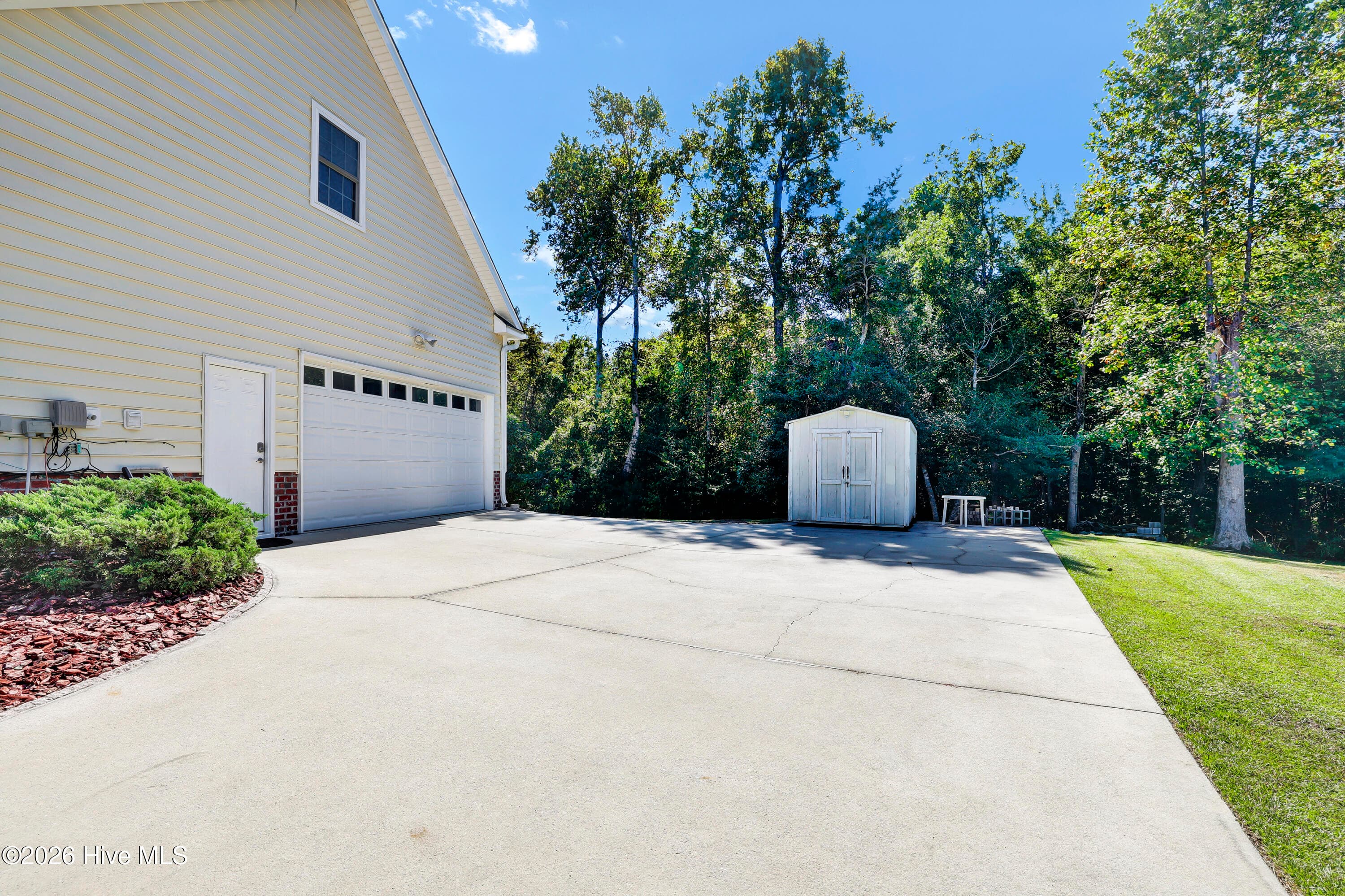 Single Family Residence at 134 Wild Berry Lane, Hampstead, NC 28443, photo 35 of 48