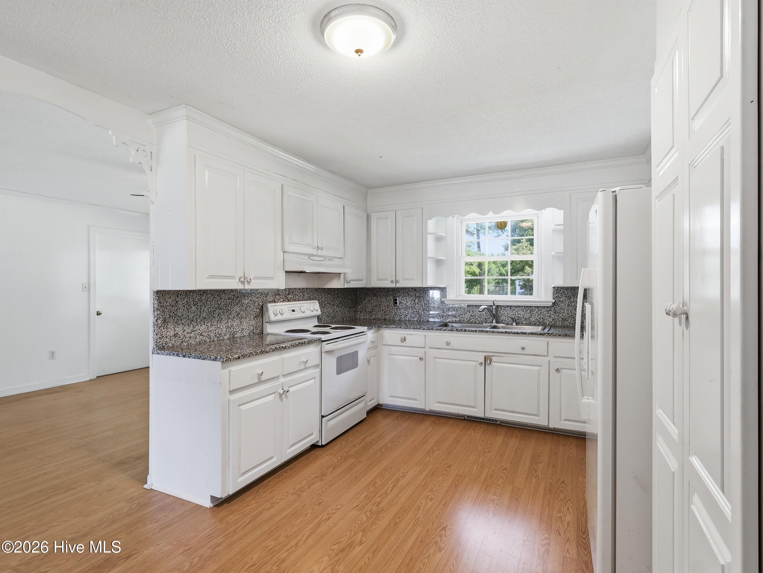 Single Family Residence at 8701 White Oak Road, Garner, NC 27529, photo 15 of 41