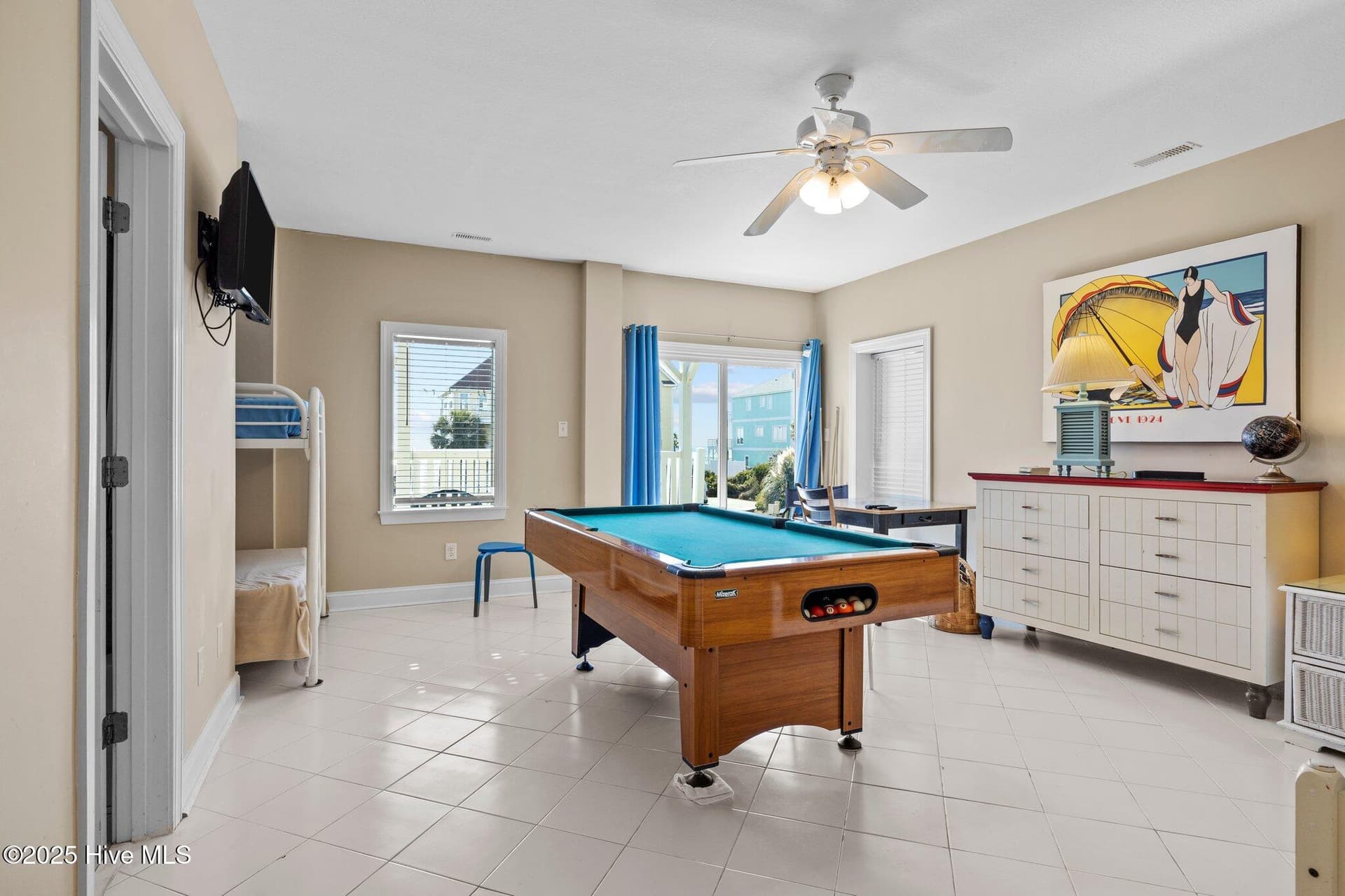Single Family Residence at 9711 Dolphin Ridge Road, Emerald Isle, NC 28594, photo 29 of 37