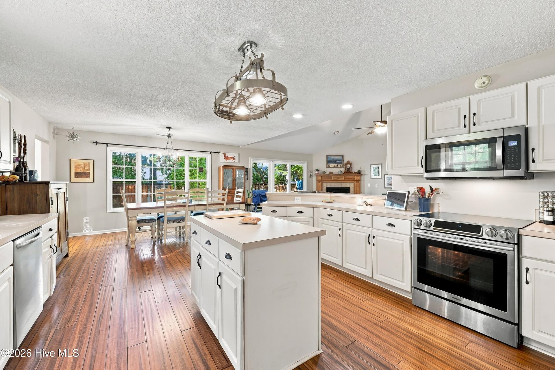 Single Family Residence at 416 Masters Lane, Hampstead, NC 28443, photo 20 of 53