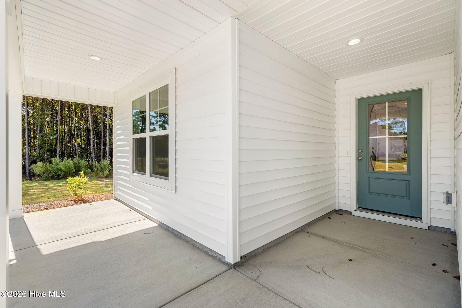 Single Family Residence at 303 Riva Ridge, Burgaw, NC 28425, photo 6 of 72