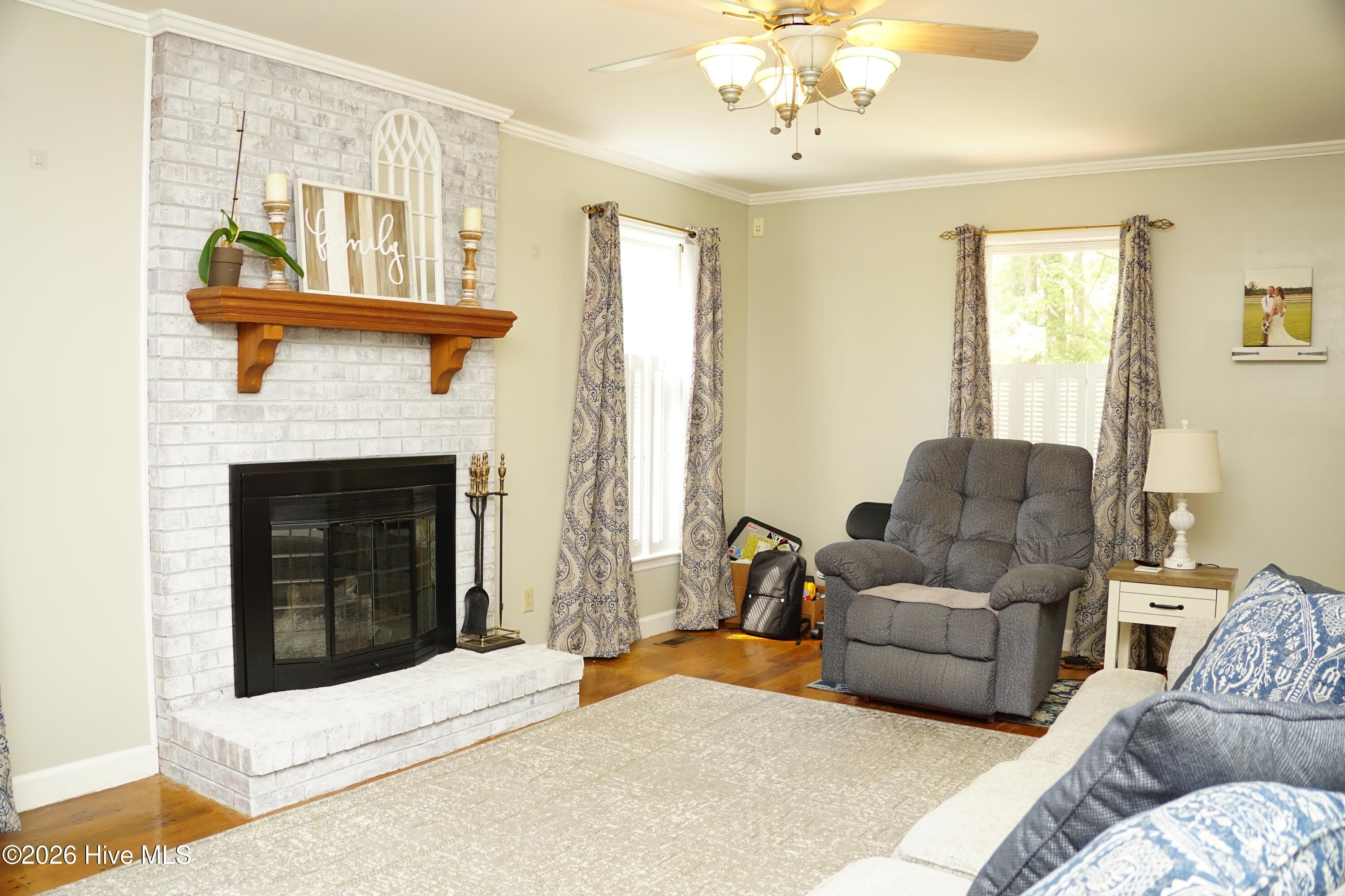 Single Family Residence at 124 Country Place, Washington, NC 27889, photo 9 of 29