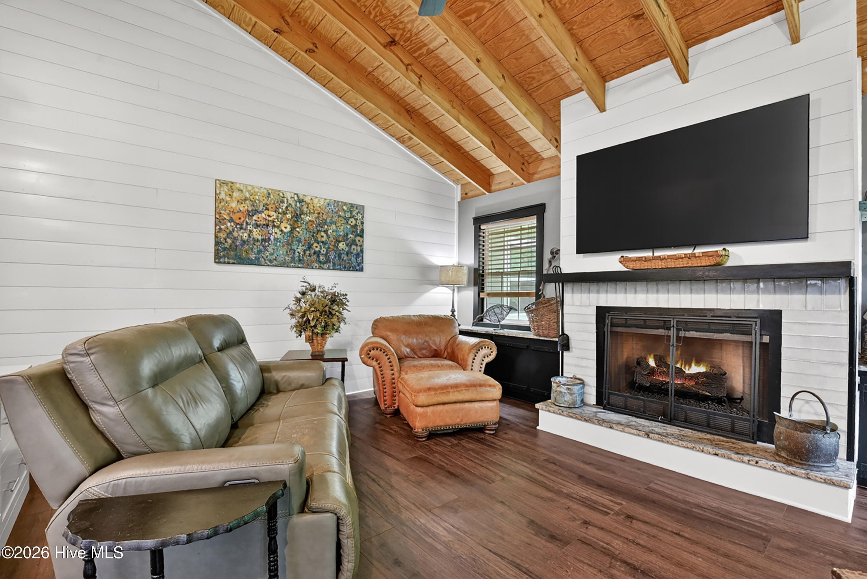 Single Family Residence at 93 Collins Nursery Lane, Blairsville, GA 30512, photo 2 of 4