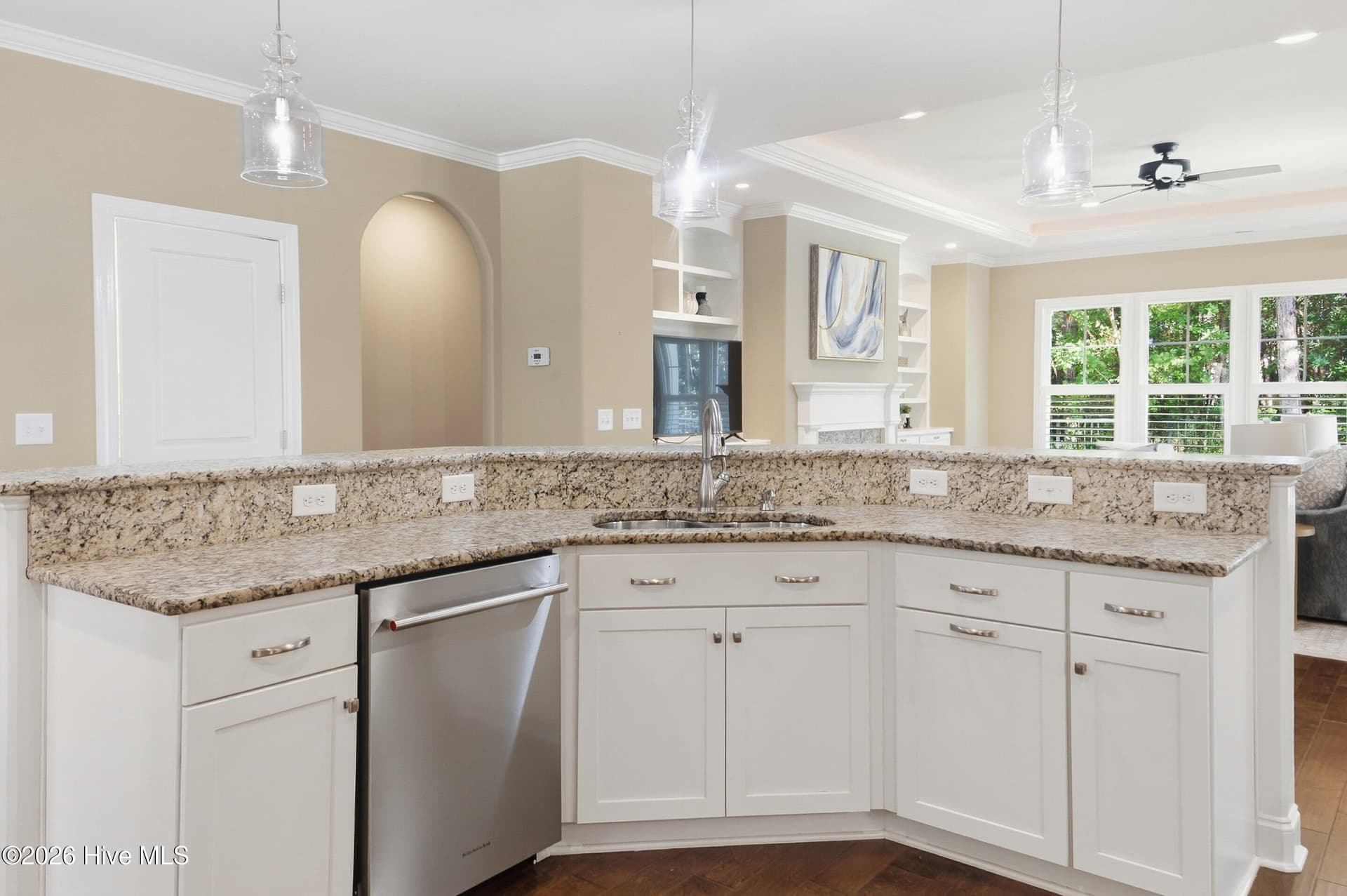 Great design to disguise clutter - 2153 Forest View Circle, Leland, NC 28451