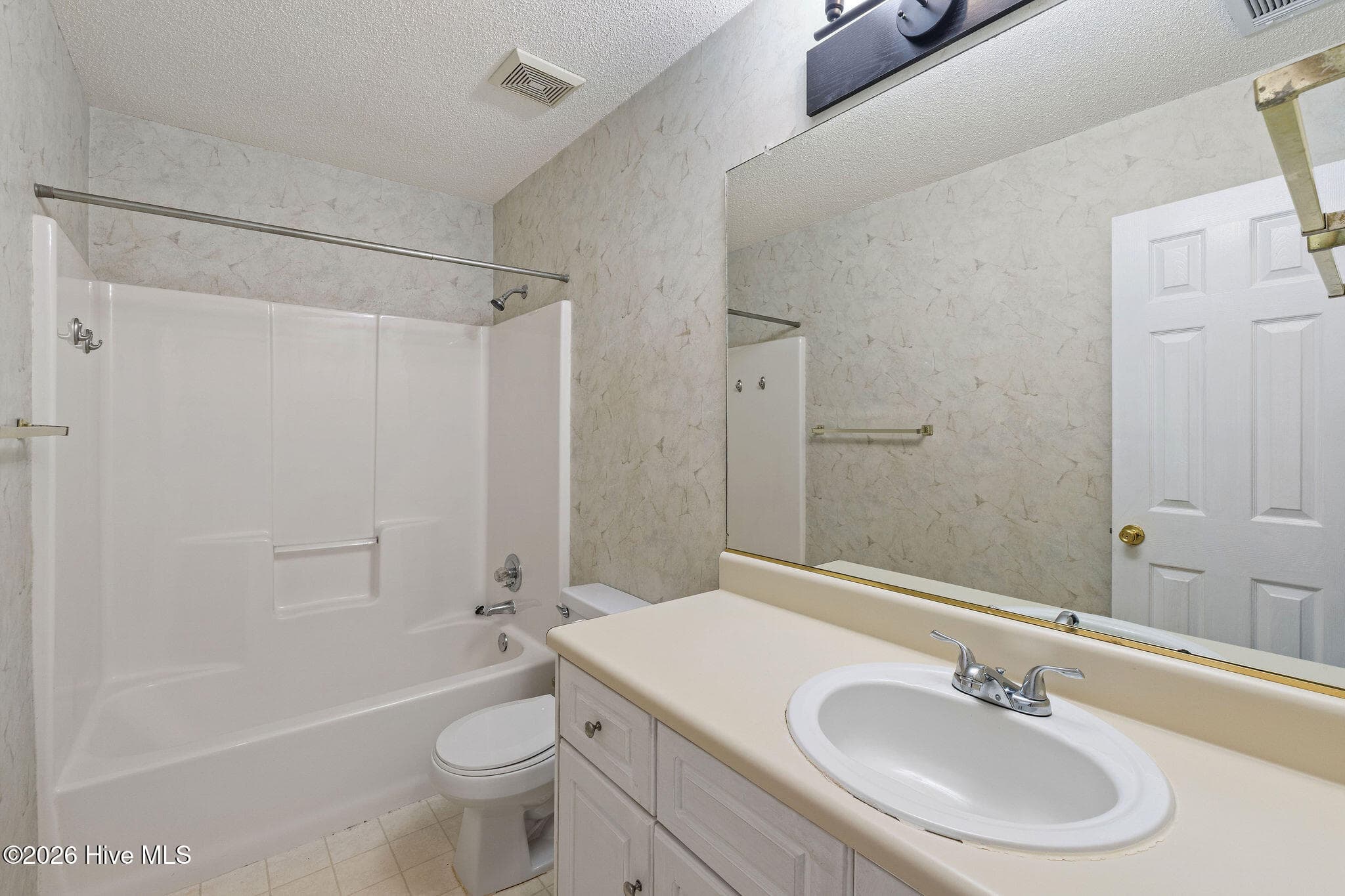 Single Family Residence at 3009 Mabus Drive, Augusta, GA 30909, photo 15 of 33