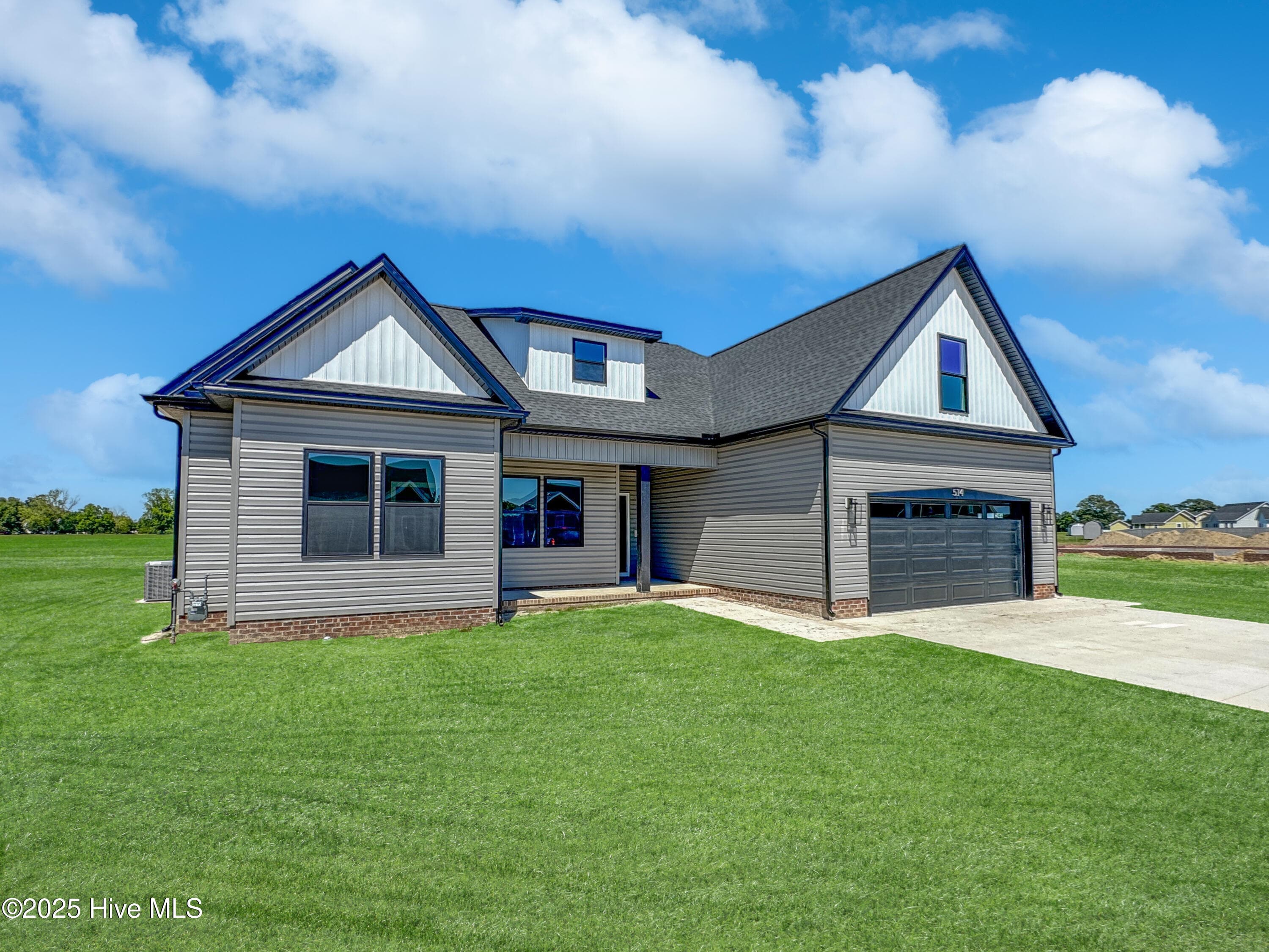 Single Family Residence at 2111 Staysail Drive, Elizabeth City, NC 27909, photo 3 of 31