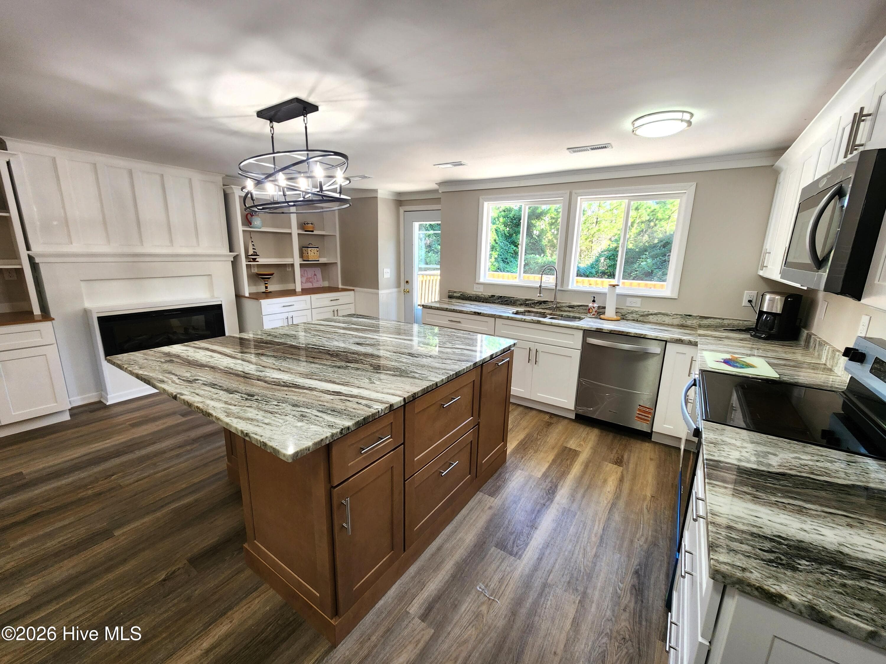 Single Family Residence at 104 Croatan Drive, Newport, NC 28570, photo 9 of 46
