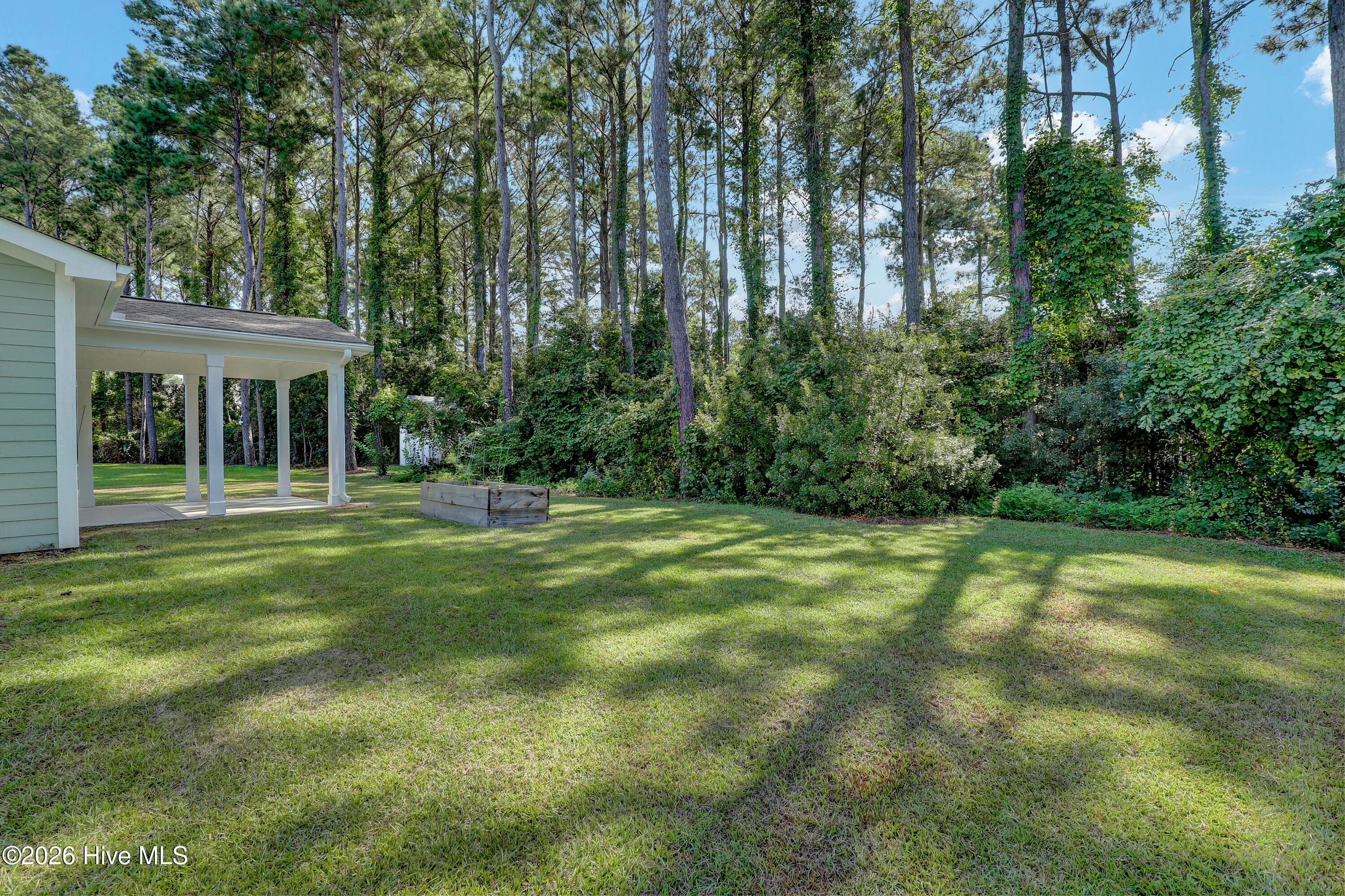 Single Family Residence at 506 W Red Head Circle, Sneads Ferry, NC 28460, photo 33 of 63