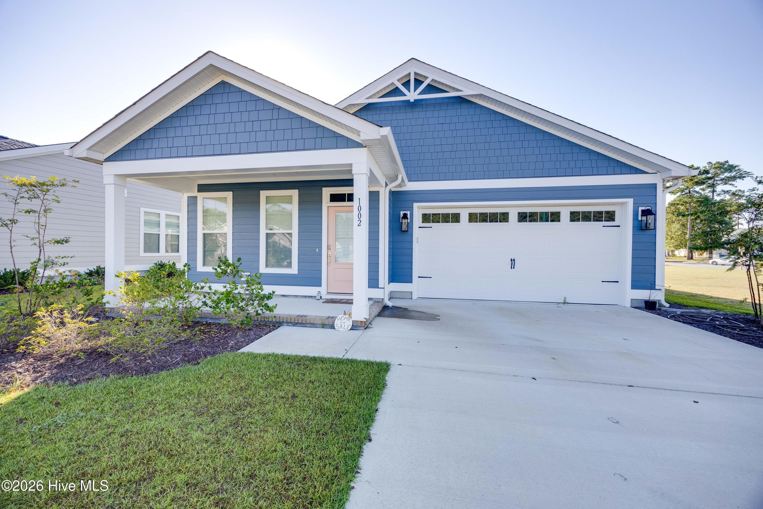Single Family Residence at 1002 Brighton Drive, New Bern, NC 28562, photo 5 of 53