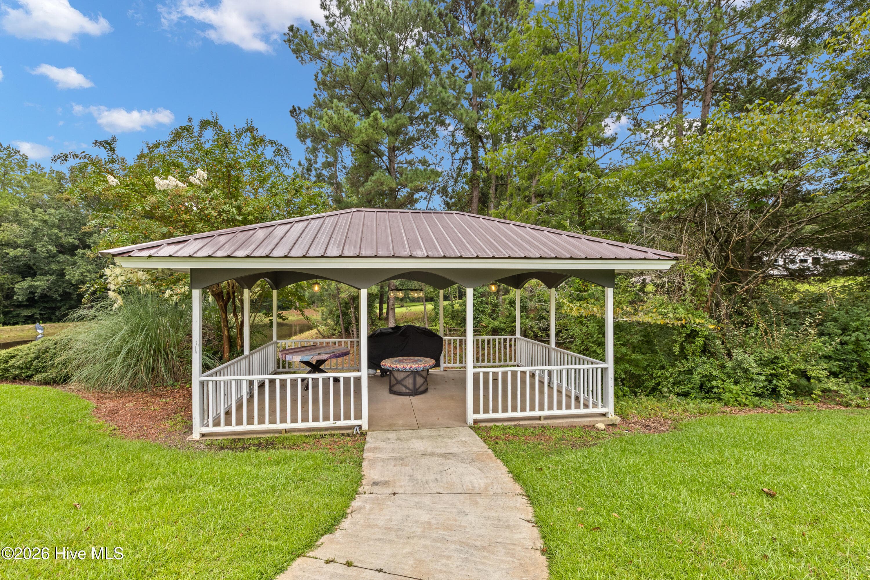 Single Family Residence at 101 Elizabeth Road, Elizabethtown, NC 28337, photo 14 of 48