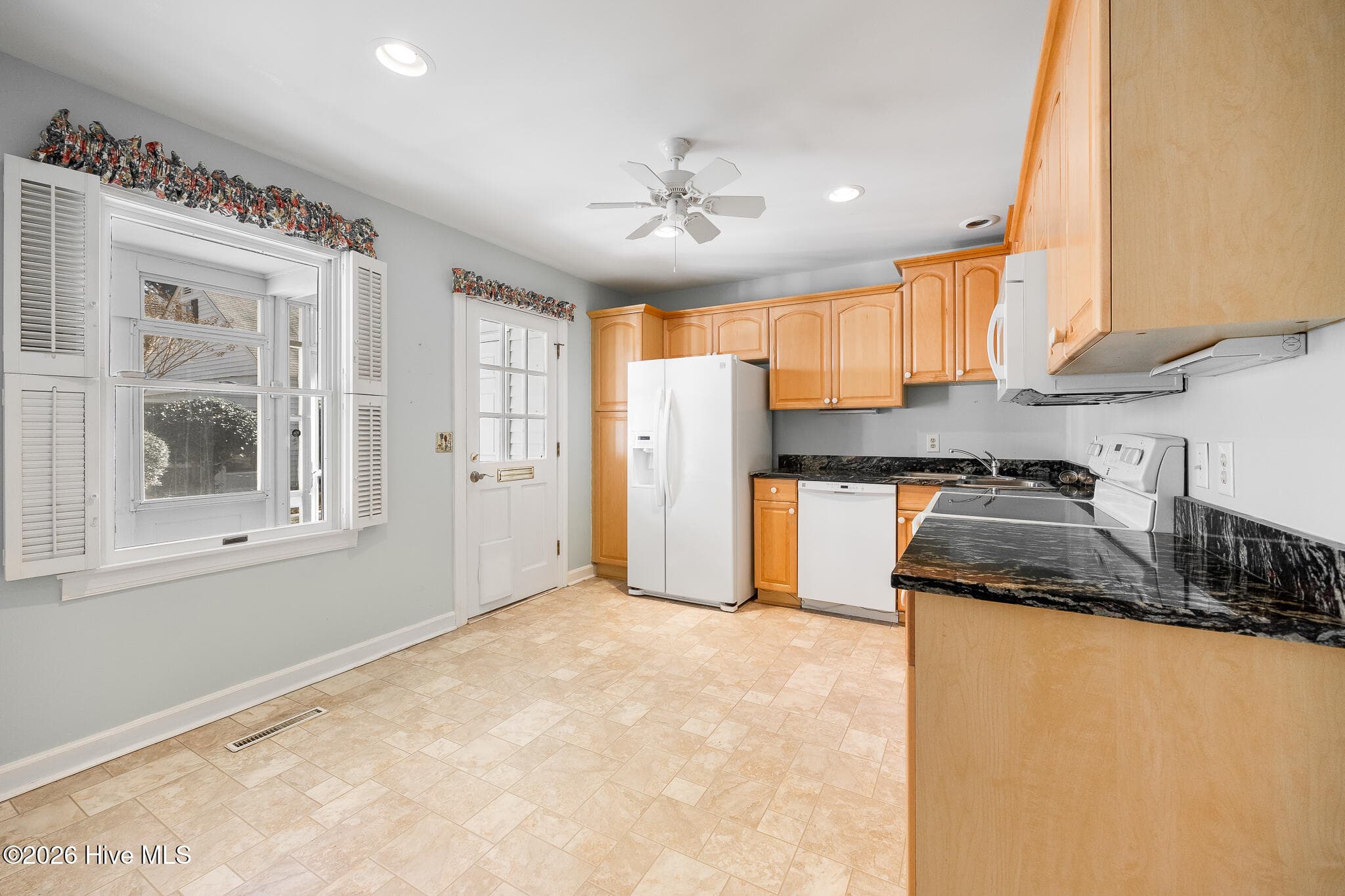 Condominium at 12 Village Green Circle 12, Southern Pines, NC 28387, photo 5 of 40