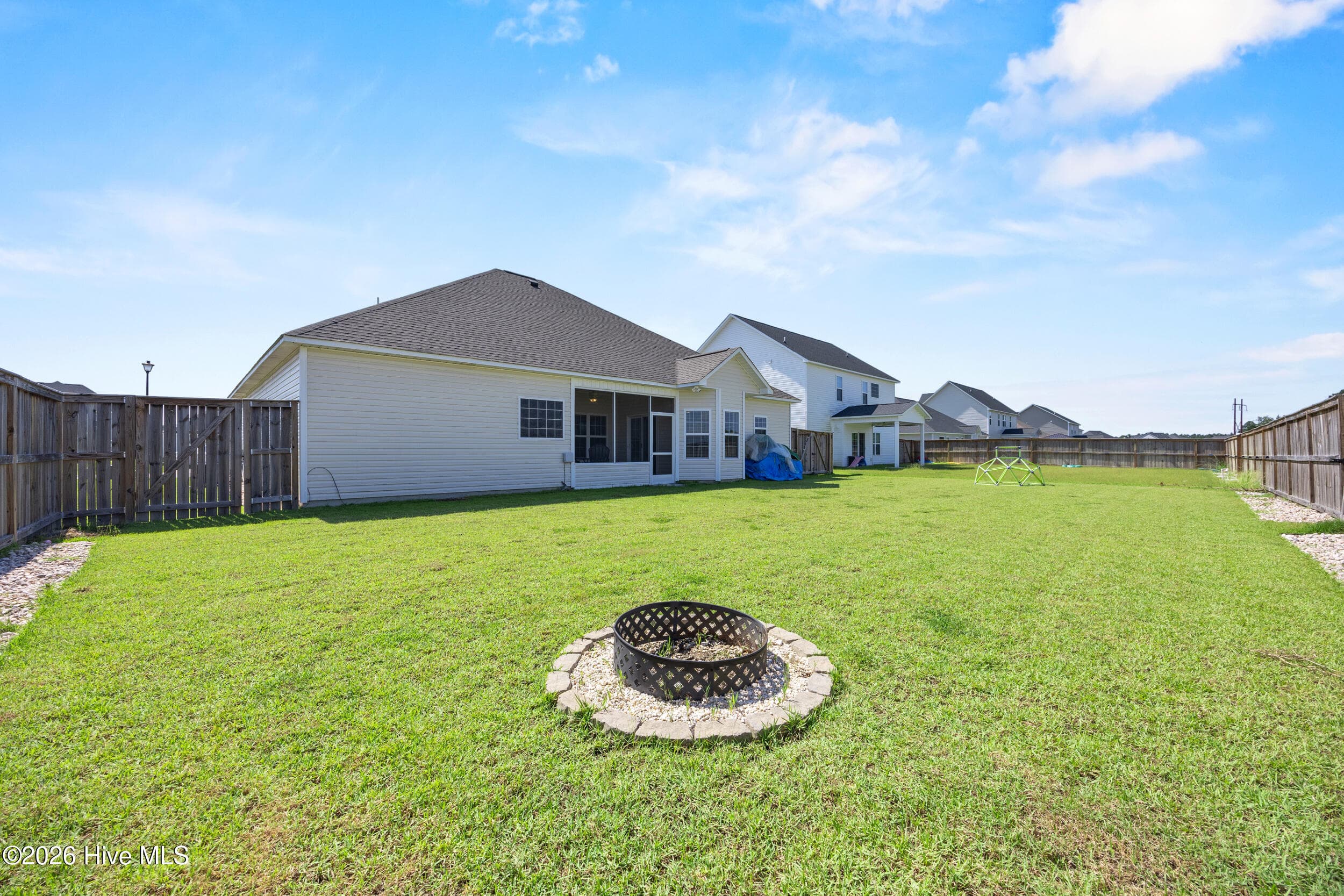 Single Family Residence at 376 Water Wagon Trail, Jacksonville, NC 28546, photo 33 of 38