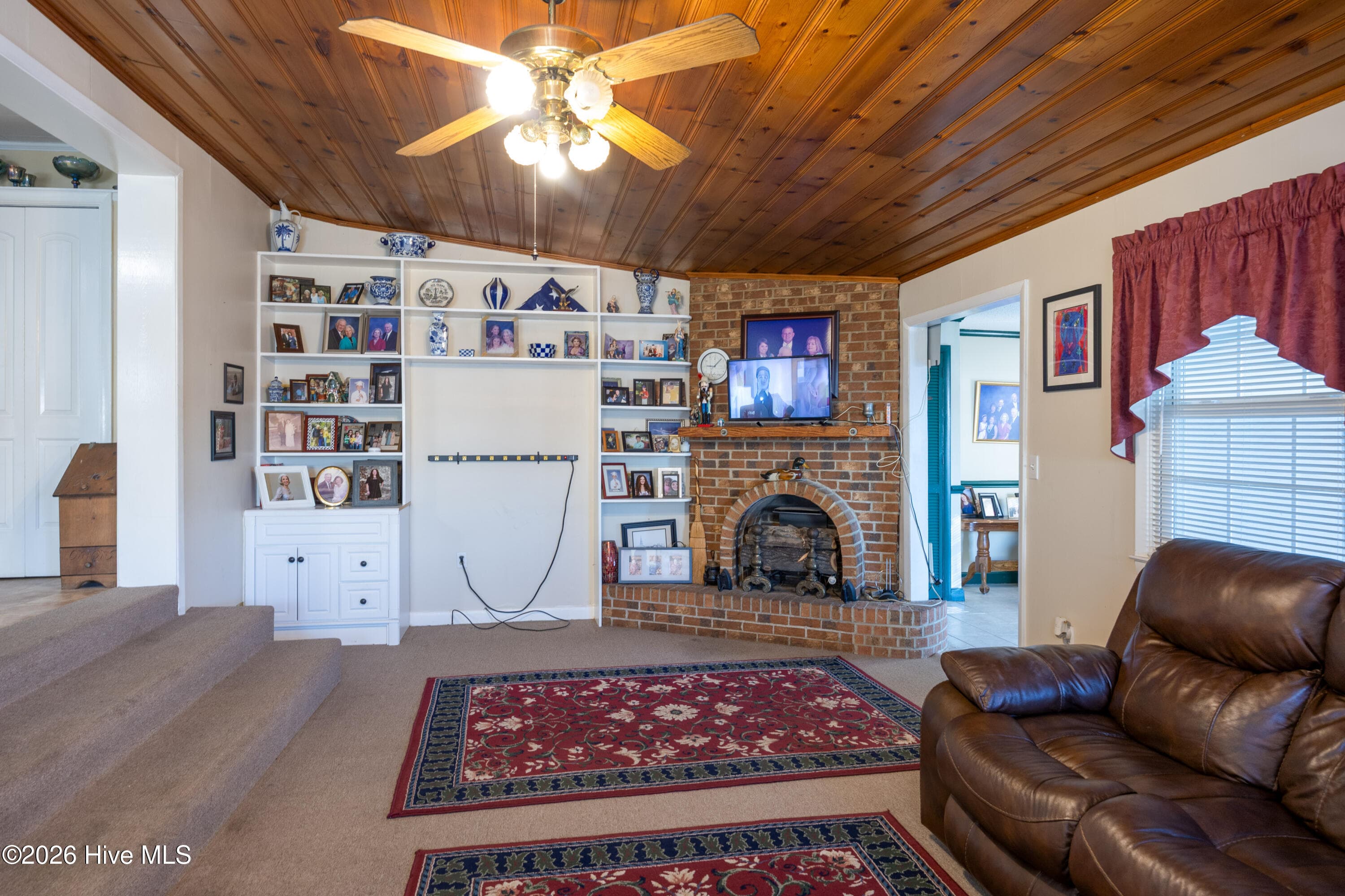 Single Family Residence at 502 Raleigh Road, Clinton, NC 28328, photo 14 of 35