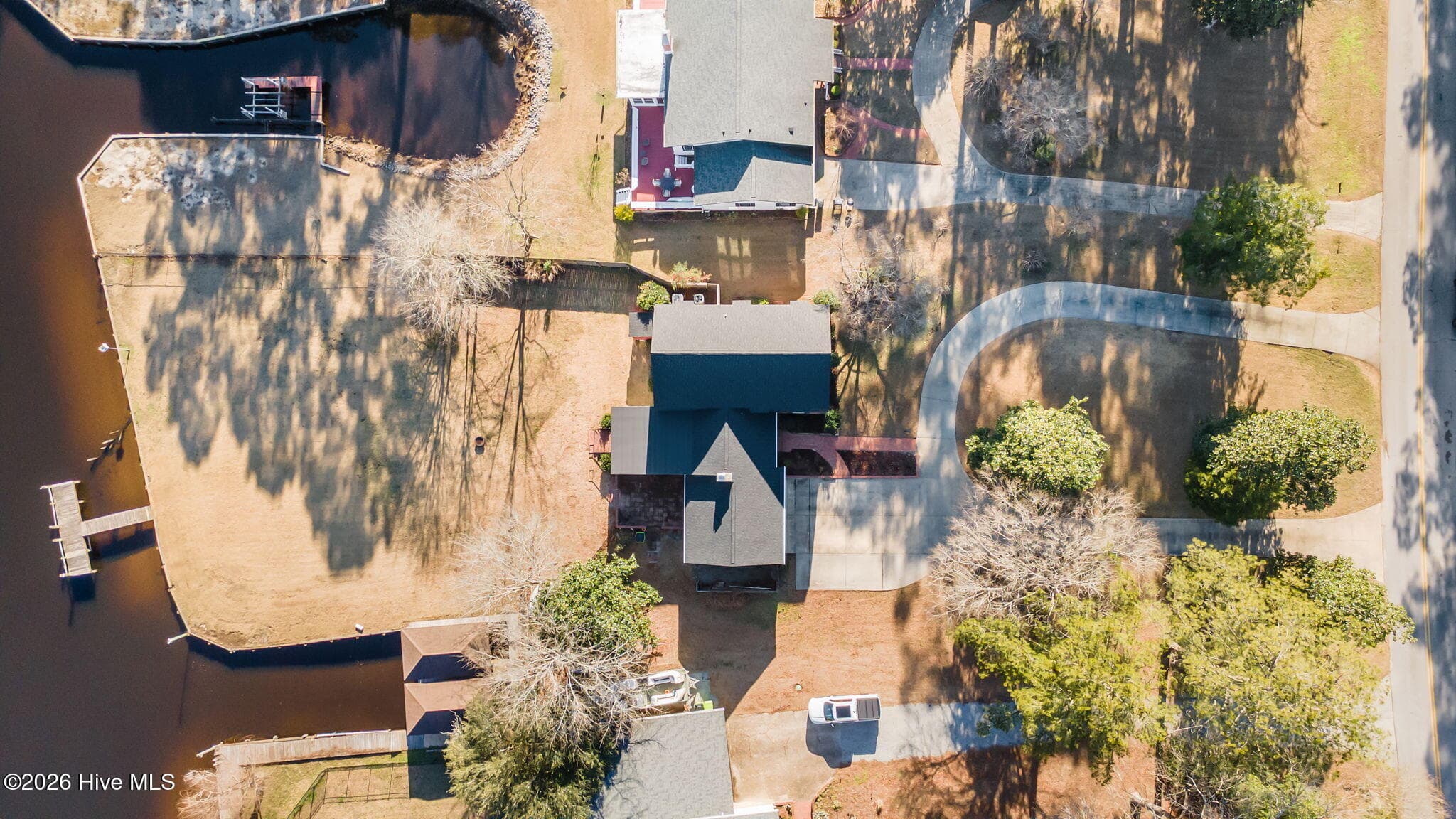 Single Family Residence at 236 Shoreline Drive, New Bern, NC 28562, photo 10 of 71