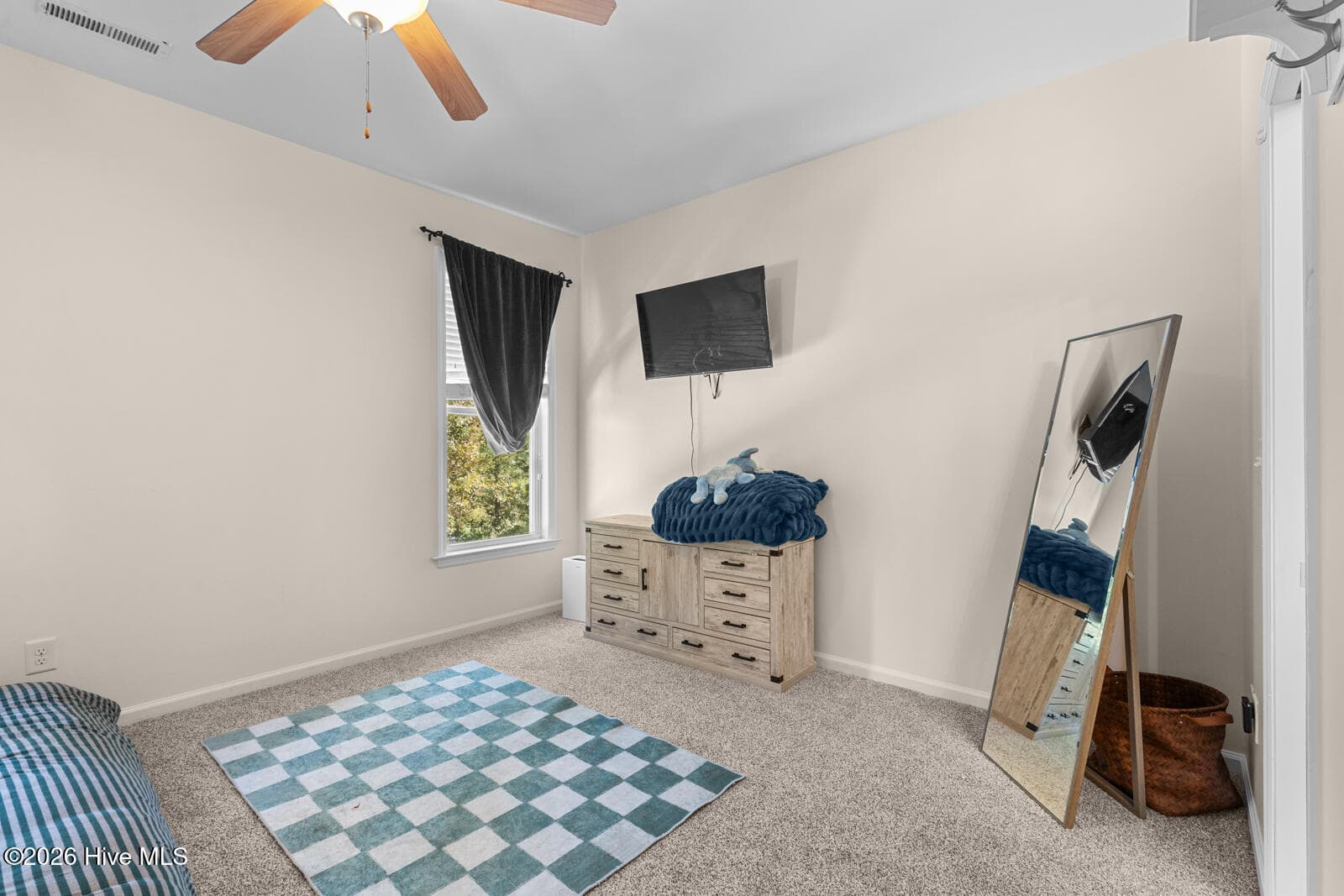 Townhouse at 270 Caldwell Loop, Jacksonville, NC 28546, photo 18 of 24