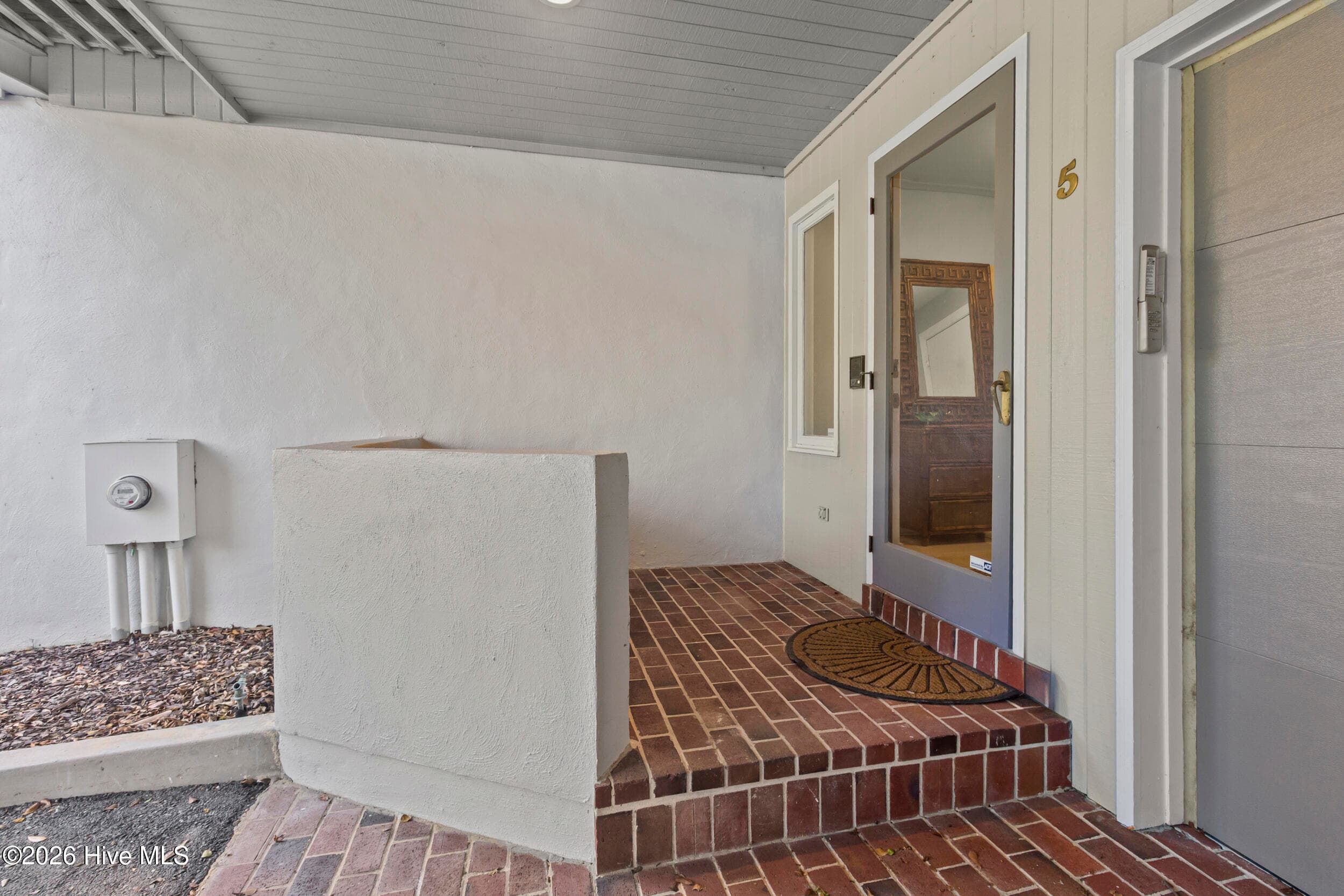 Front - 5 Batts Hill Road, New Bern, NC 28562