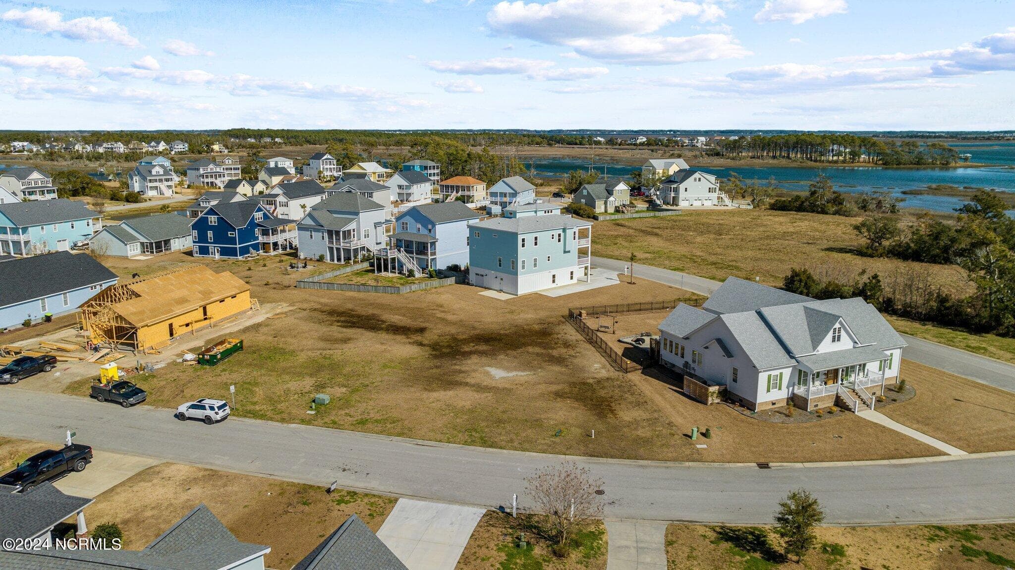 1302 on the right side-closest to home on the corner - 1302 L17 Fathom Way, Morehead City, NC 28557