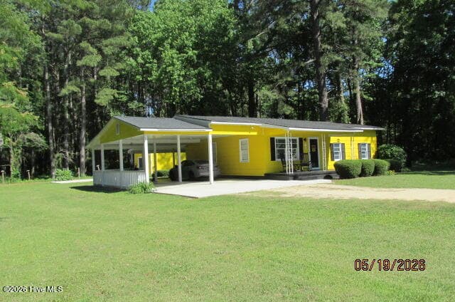Single Family Residence at 584 N 3rd Street, Saint Pauls, NC 28384, photo 5 of 24