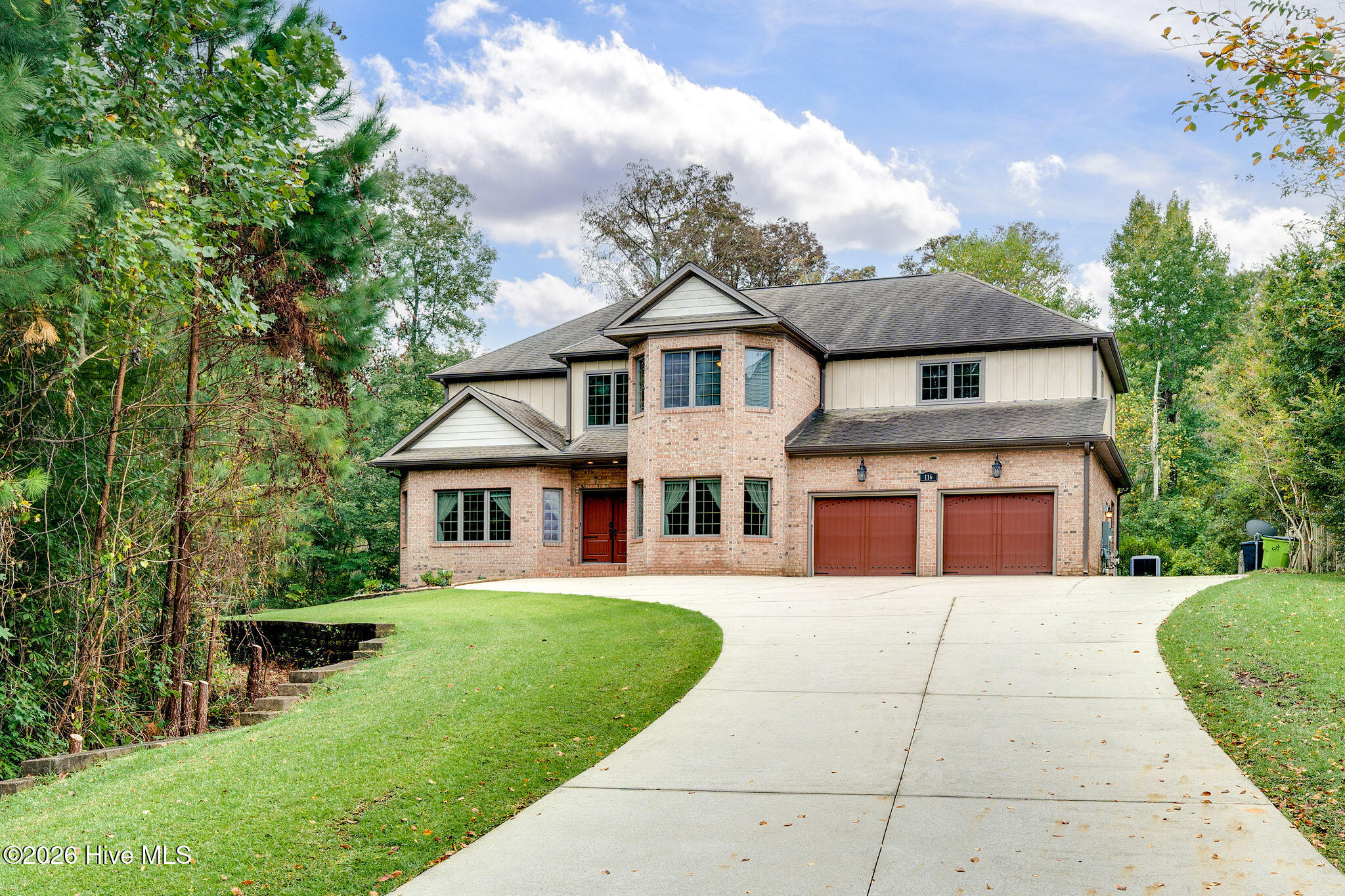 Single Family Residence at 116 Tremayne Drive, New Bern, NC 28560, photo 3 of 45