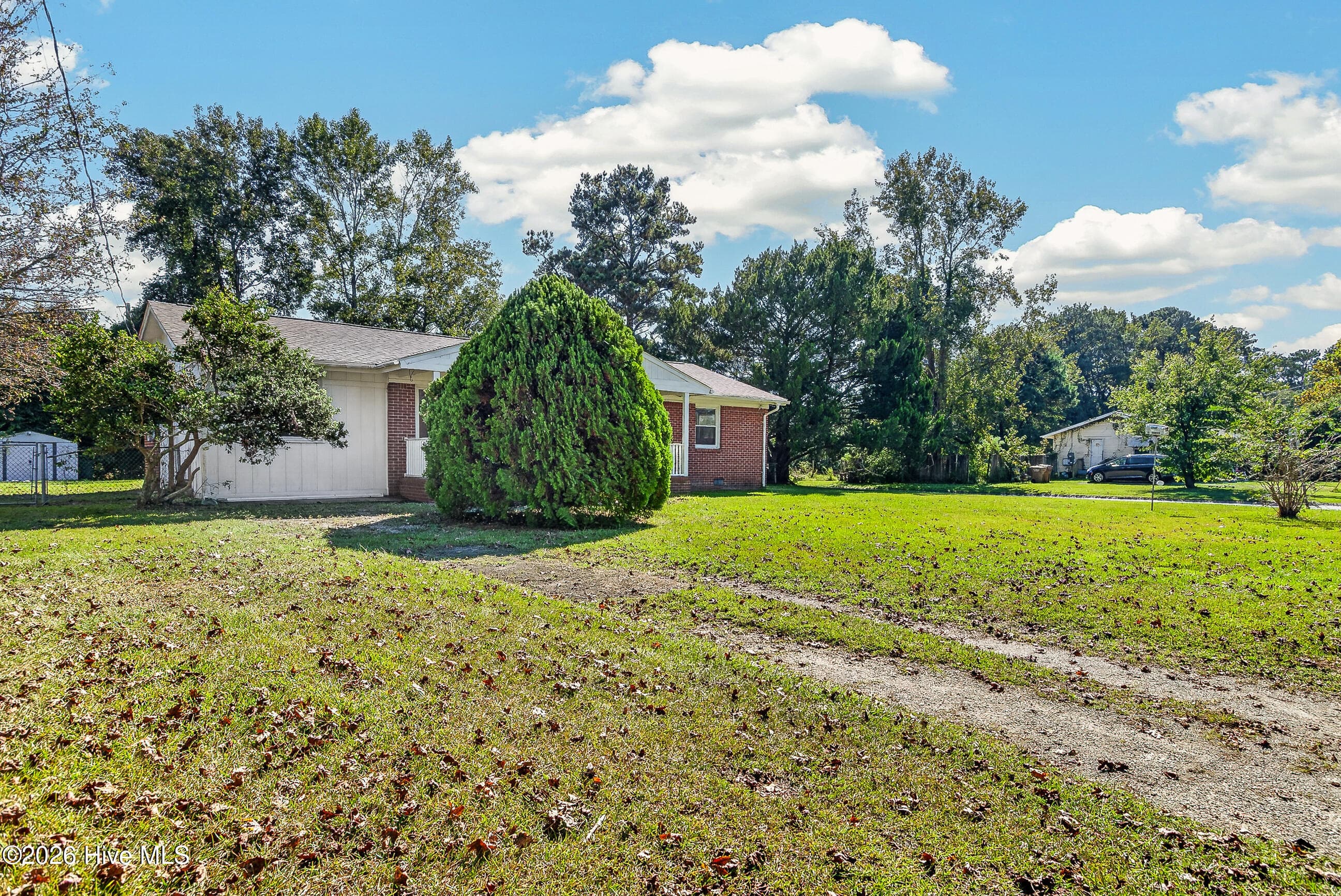 Single Family Residence at 115 Shamrock Drive, Jacksonville, NC 28540, photo 28 of 38