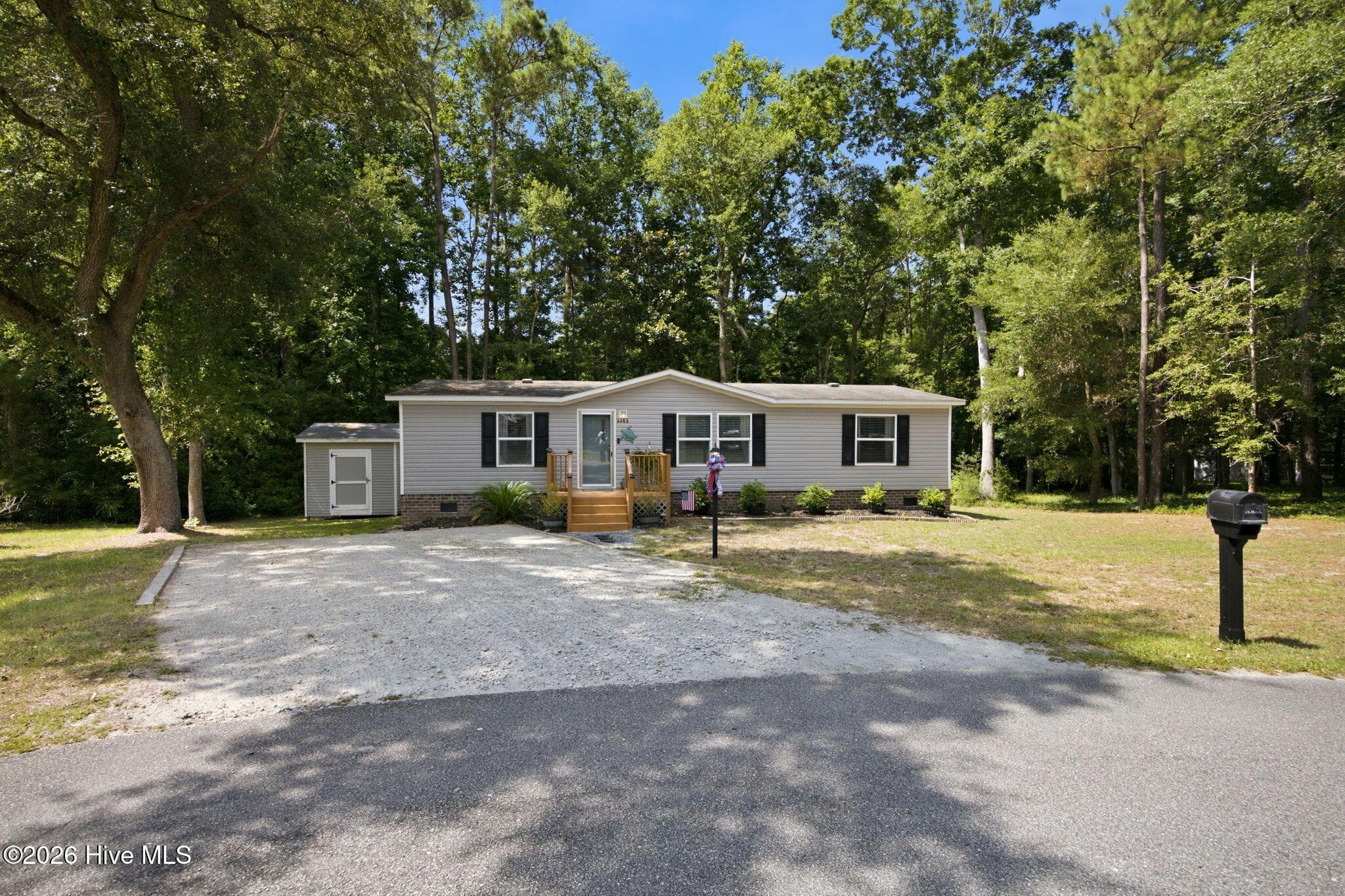 Manufactured Home at 3363 Teakwood Court SE, Bolivia, NC 28422, photo 2 of 34