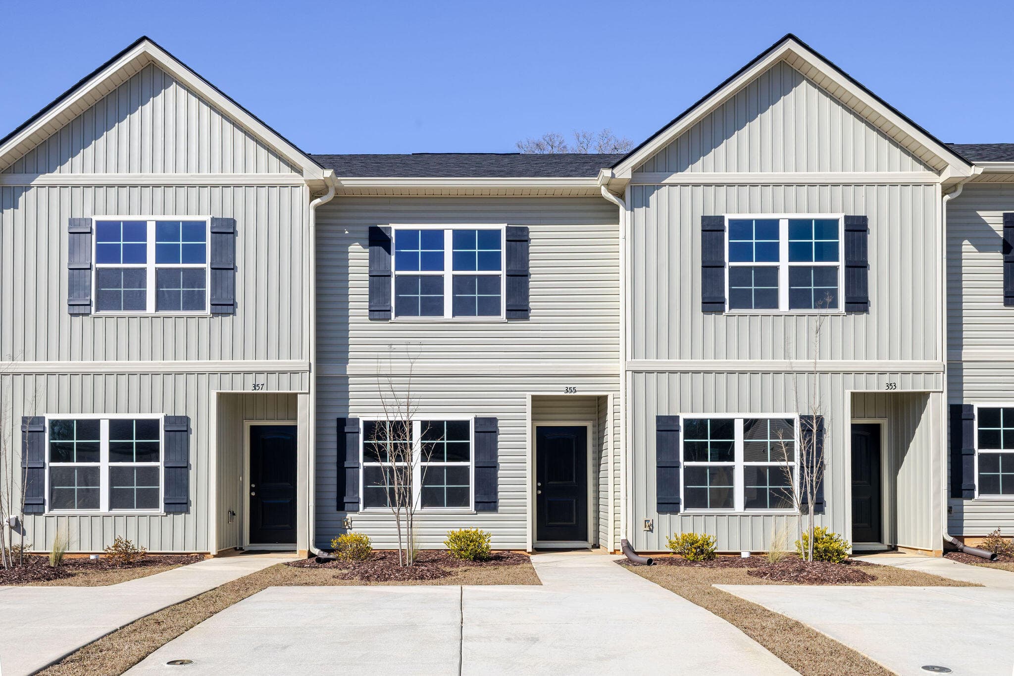 Townhouse at 355 Bordeaux Drive, Thomson, GA 30824, photo 2 of 22