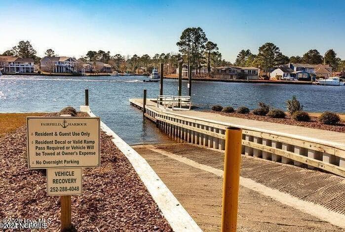 Single Family Residence at 2127 Royal Pines Drive, New Bern, NC 28560, photo 16 of 17