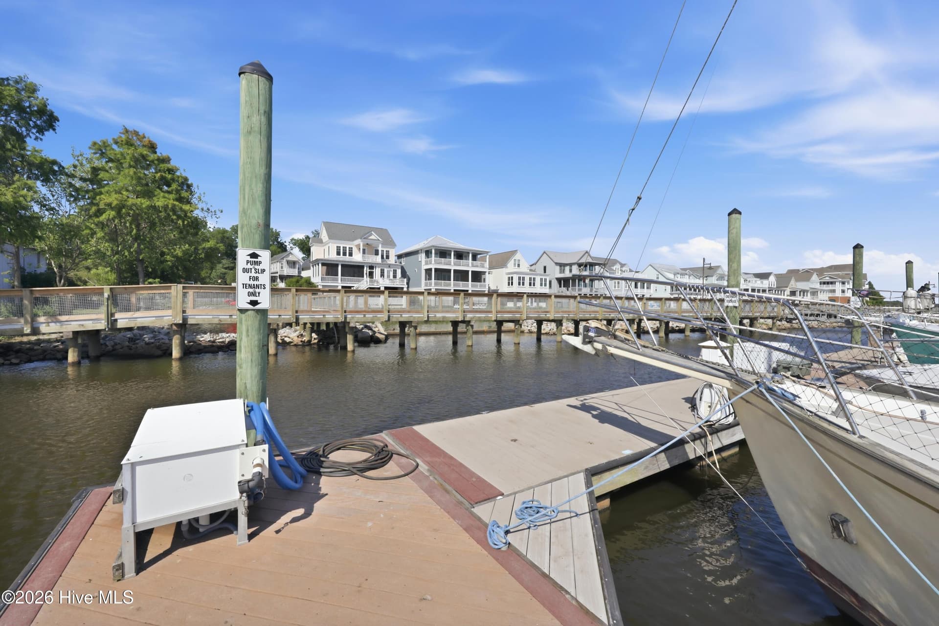 Dockaminium at 227 E Water Street Dock B, Washington, NC 27889, photo 21 of 29