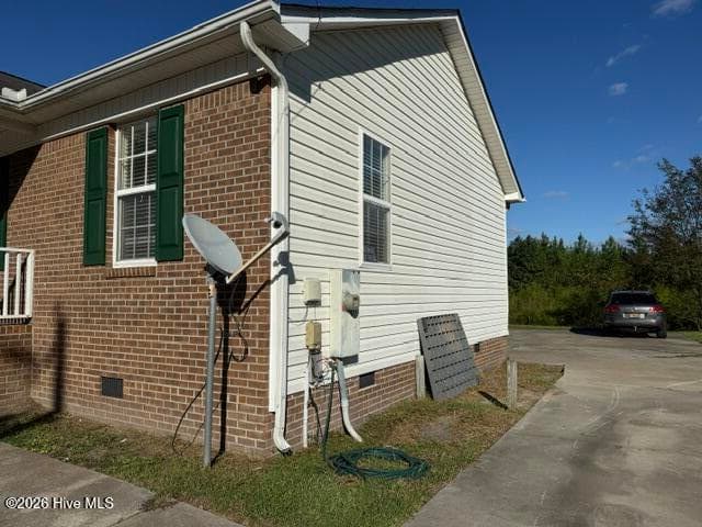 Single Family Residence at 1213 Brentwood Drive, Kinston, NC 28501, photo 3 of 11