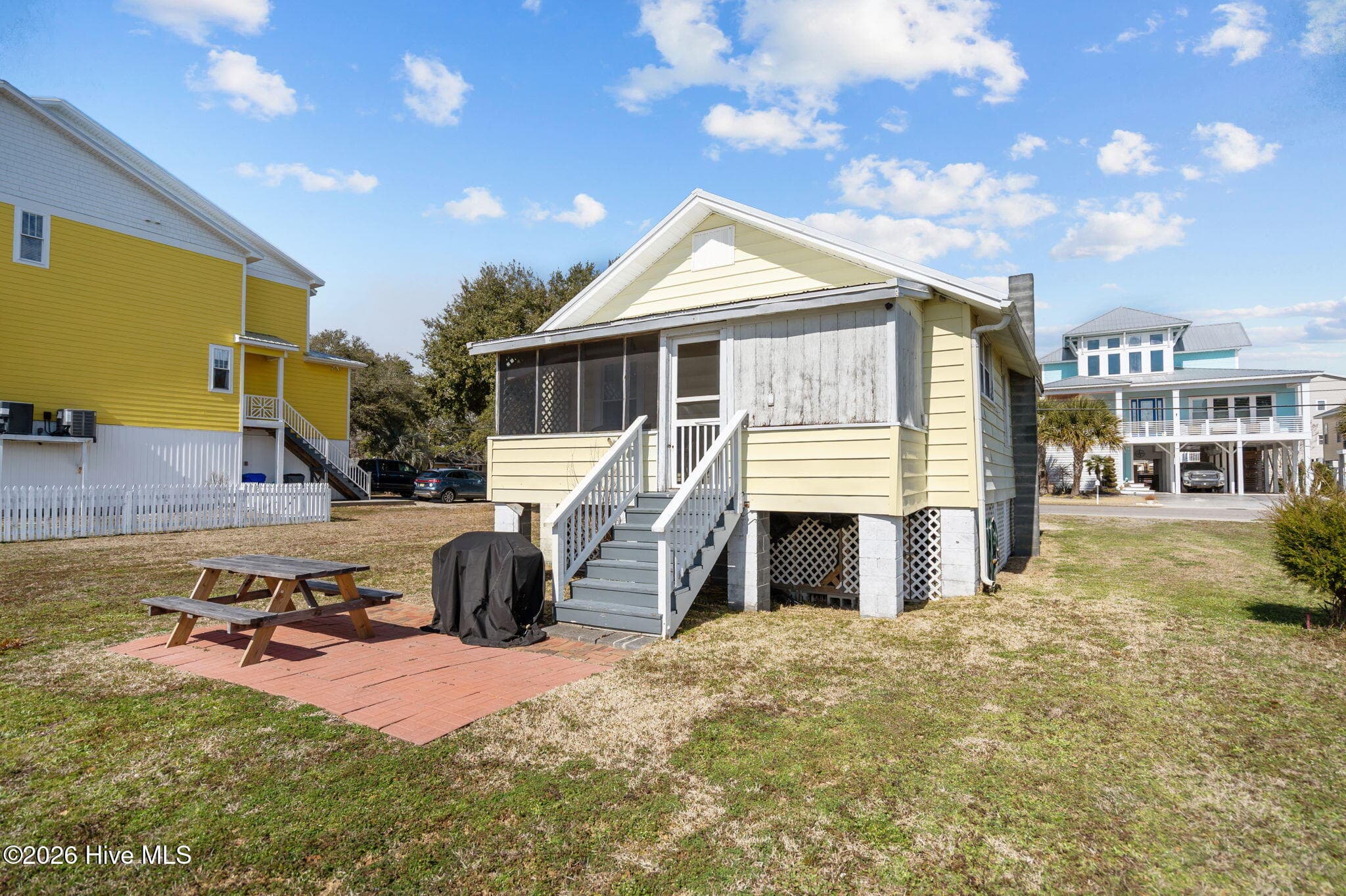Single Family Residence at 305 Atlanta Avenue, Carolina Beach, NC 28428, photo 38 of 69
