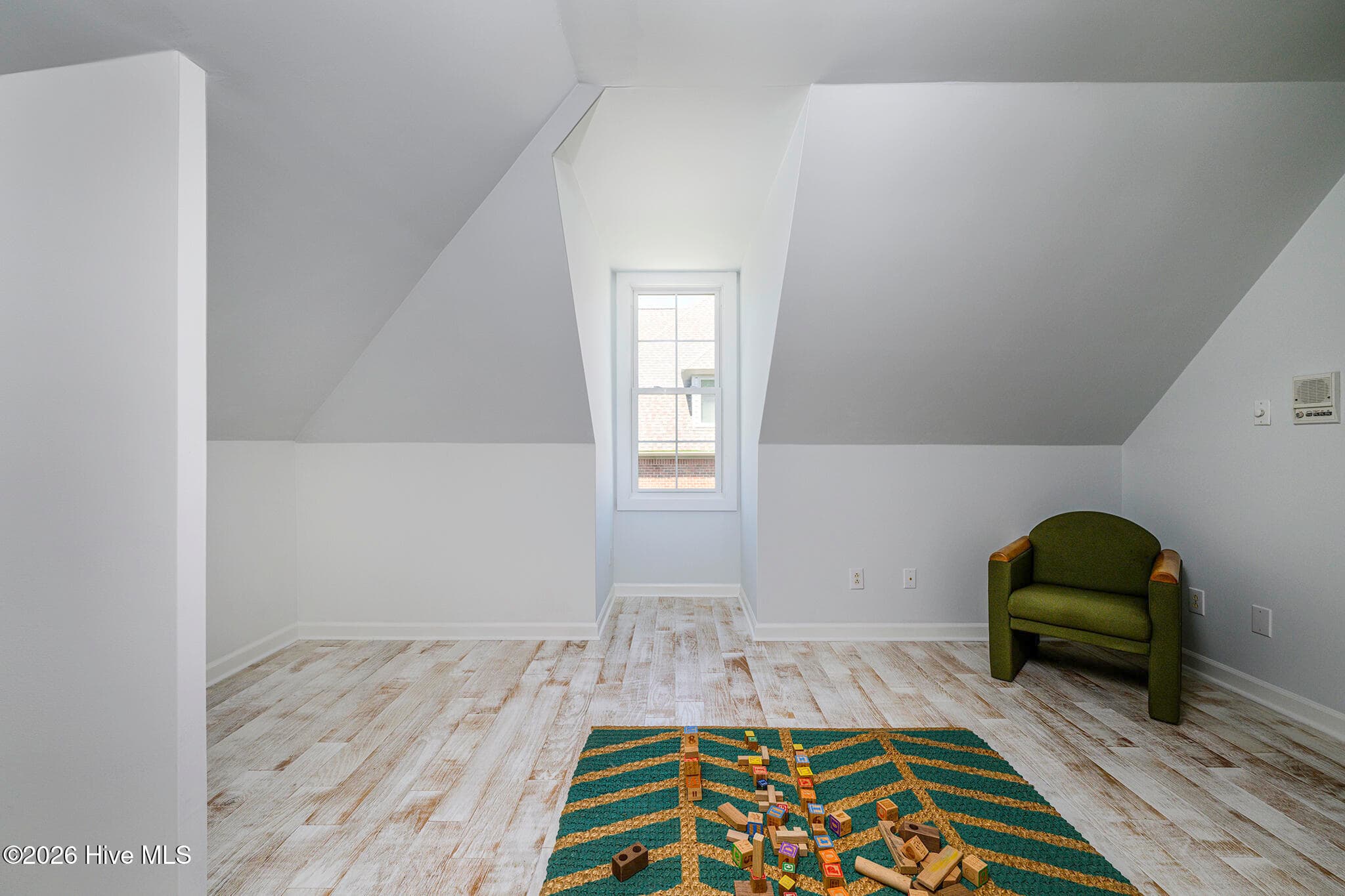 Upstairs Bonus Room Above the Garage - 228 Drake Landing, New Bern, NC 28560