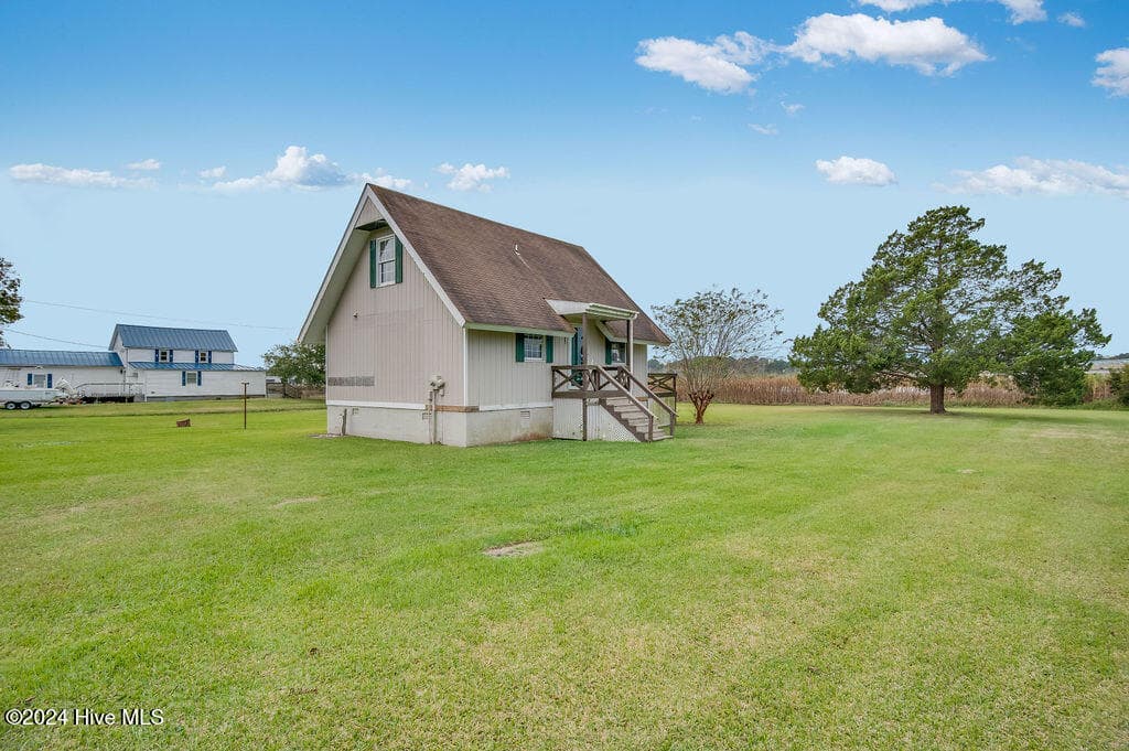 Single Family Residence at 110 Wetherington Landing Road, Stella, NC 28582, Stella, photo 10 of 41