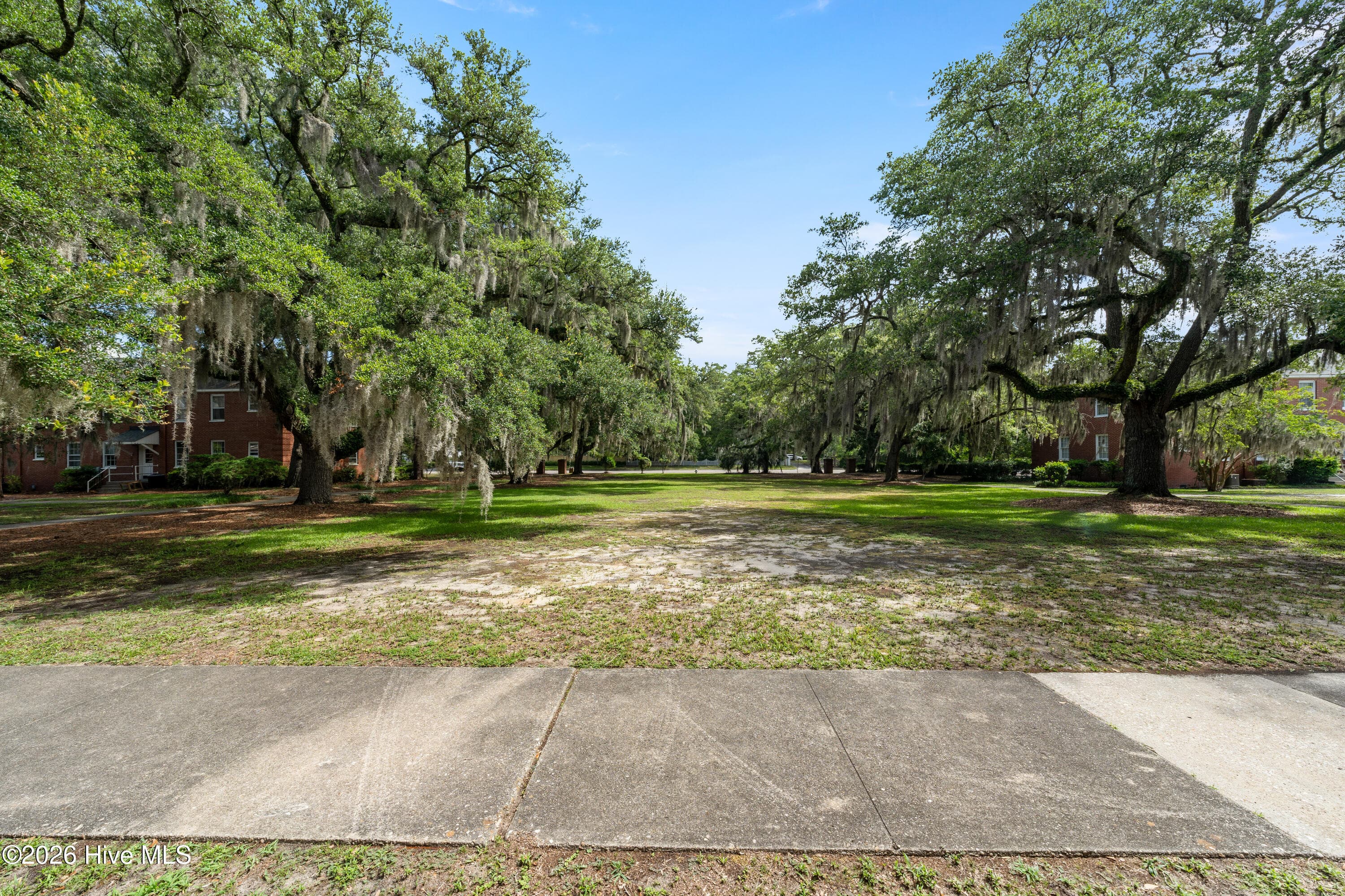 Condominium at 2940 Oleander Drive G6, Wilmington, NC 28403, photo 11 of 53