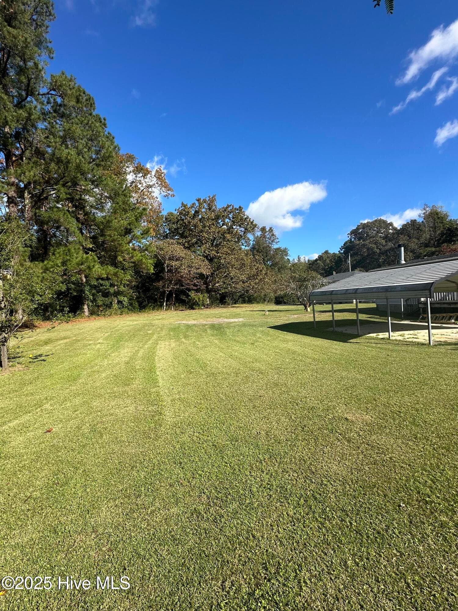 Manufactured Home at 1232 Mears Lane, Clarkton, NC 28433, photo 17 of 27