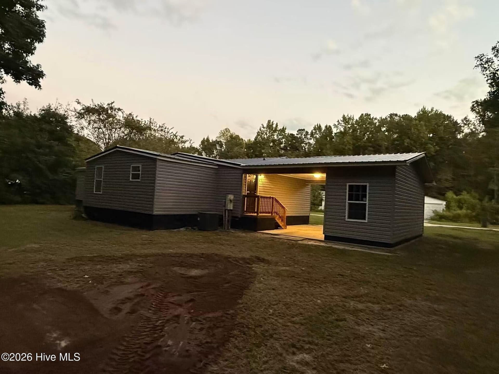 Manufactured Home at 145 Ridgecrest Acres, Whiteville, NC 28472, photo 9 of 29