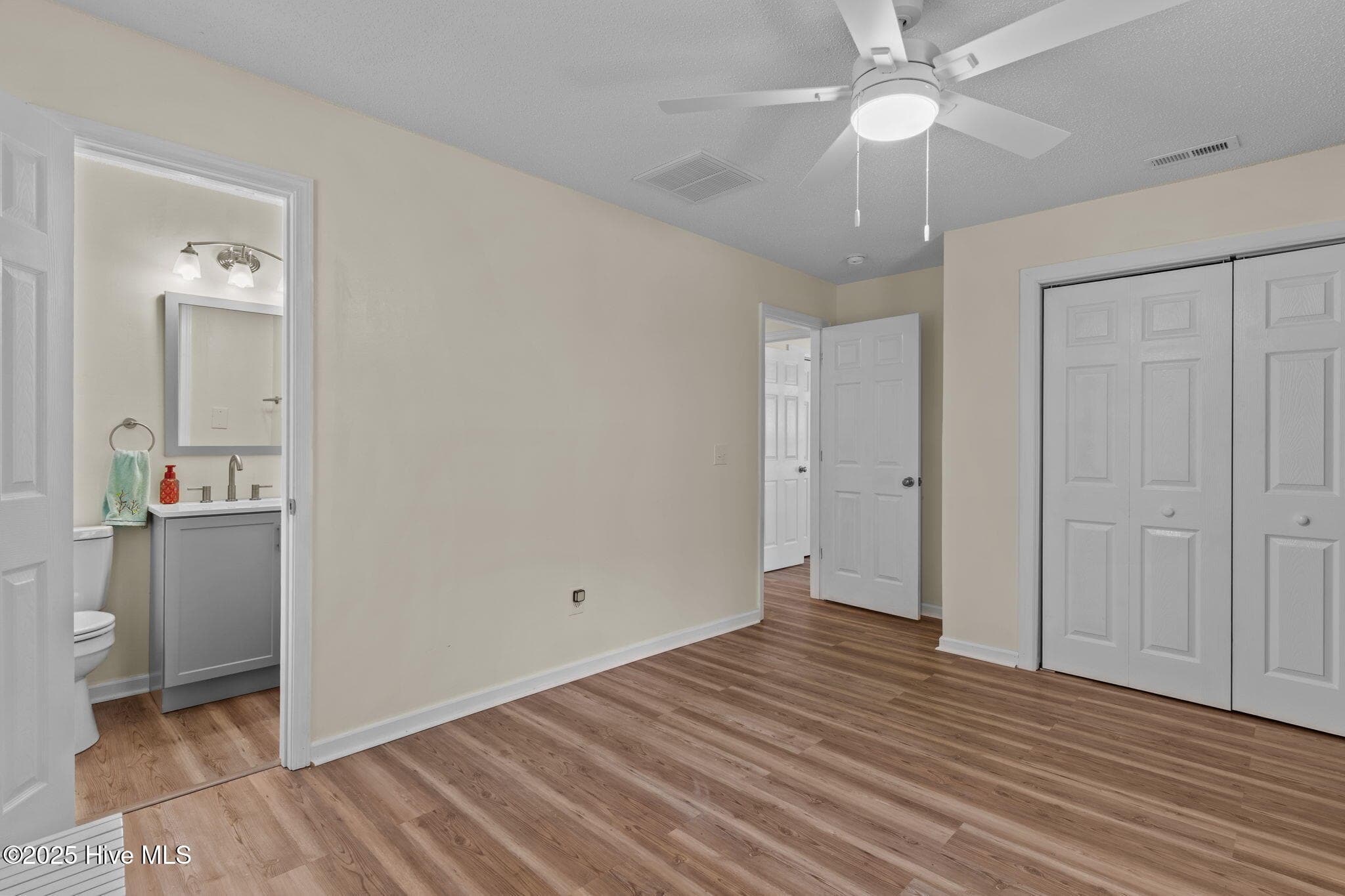 Single Family Residence at 1601 Midway Road SE, Bolivia, NC 28422, photo 19 of 49
