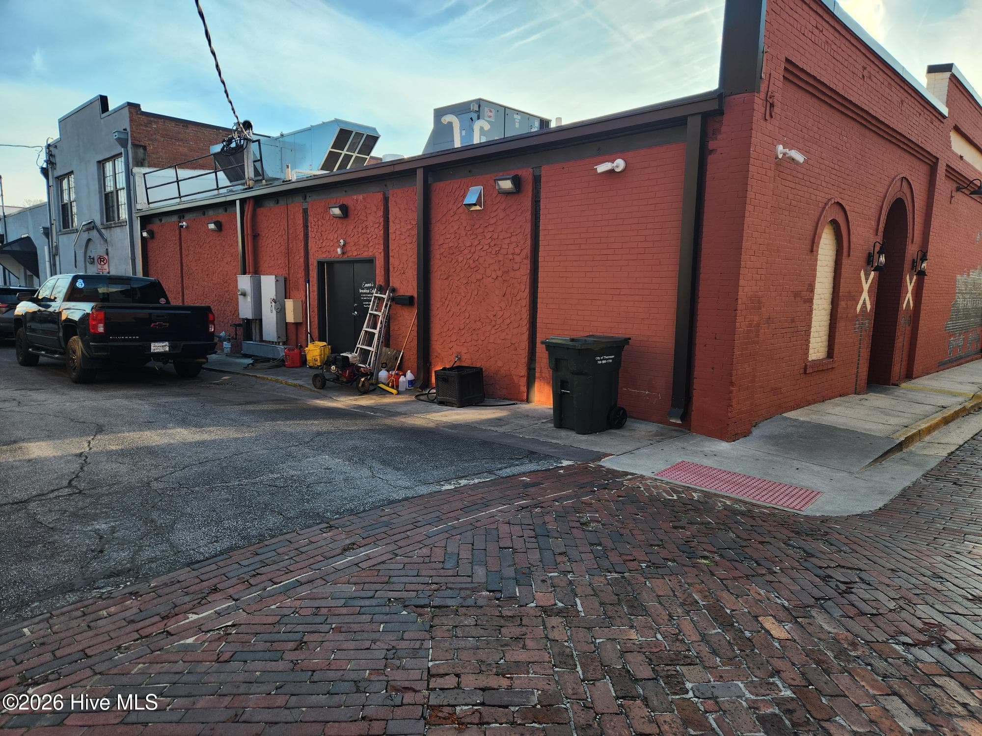 Commercial Sale at 122 Main Street, Thomson, GA 30824, photo 5 of 23
