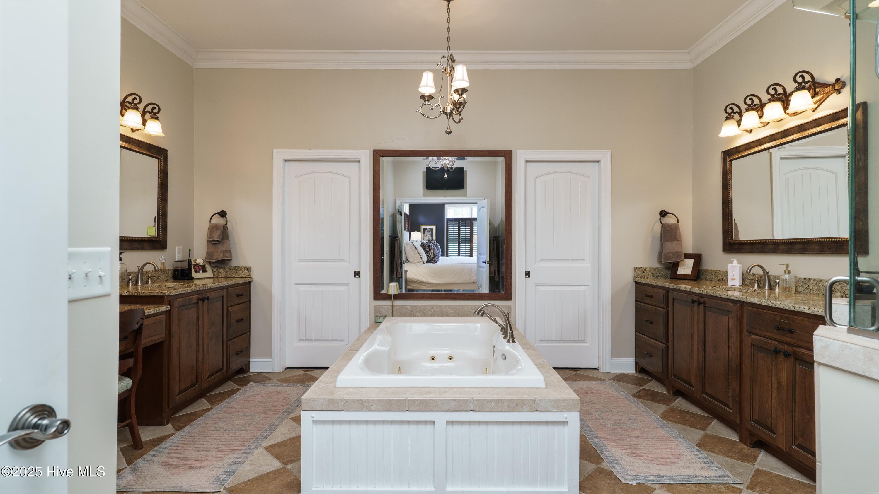 Single Family Residence at 370 Lake Dornoch Drive, Pinehurst, NC 28374, photo 2 of 3