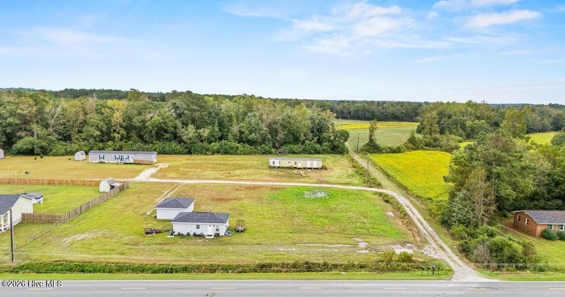 Duplex at 231 & 233 Hc Powers Road, Wallace, NC 28466, photo 21 of 23