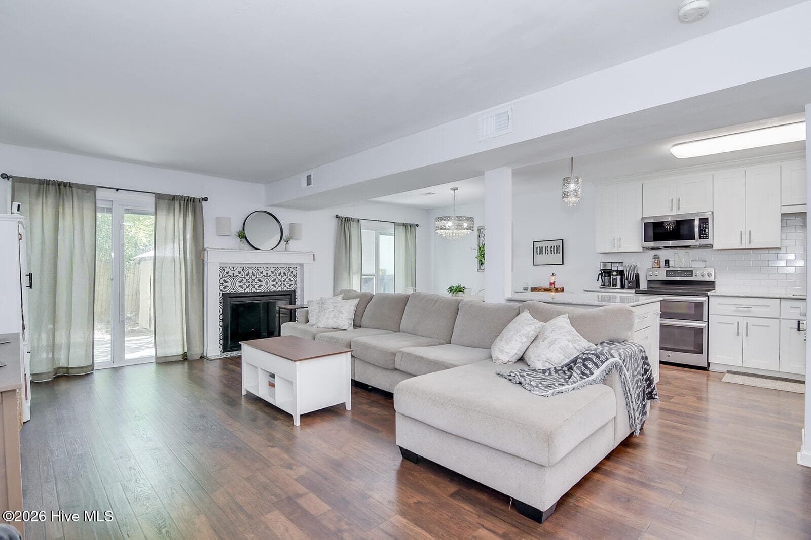 living room - 850 Wimbledon Drive, Augusta, GA 30909