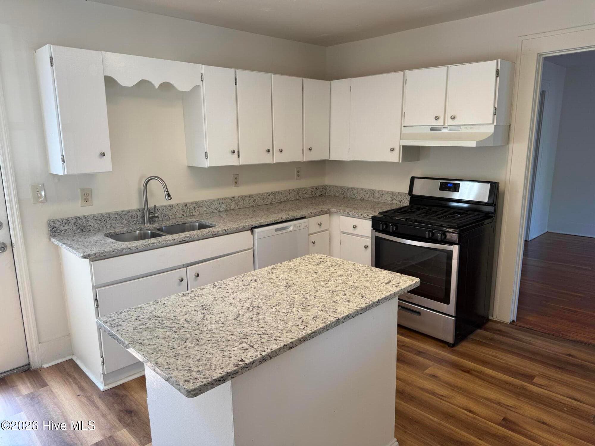 Single Family Residence at 2517 Wrightsboro Road, Augusta, GA 30904, photo 17 of 62