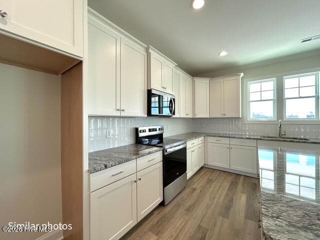 Single Family Residence at 753 Aria Lane, Hubert, NC 28539, photo 32 of 74