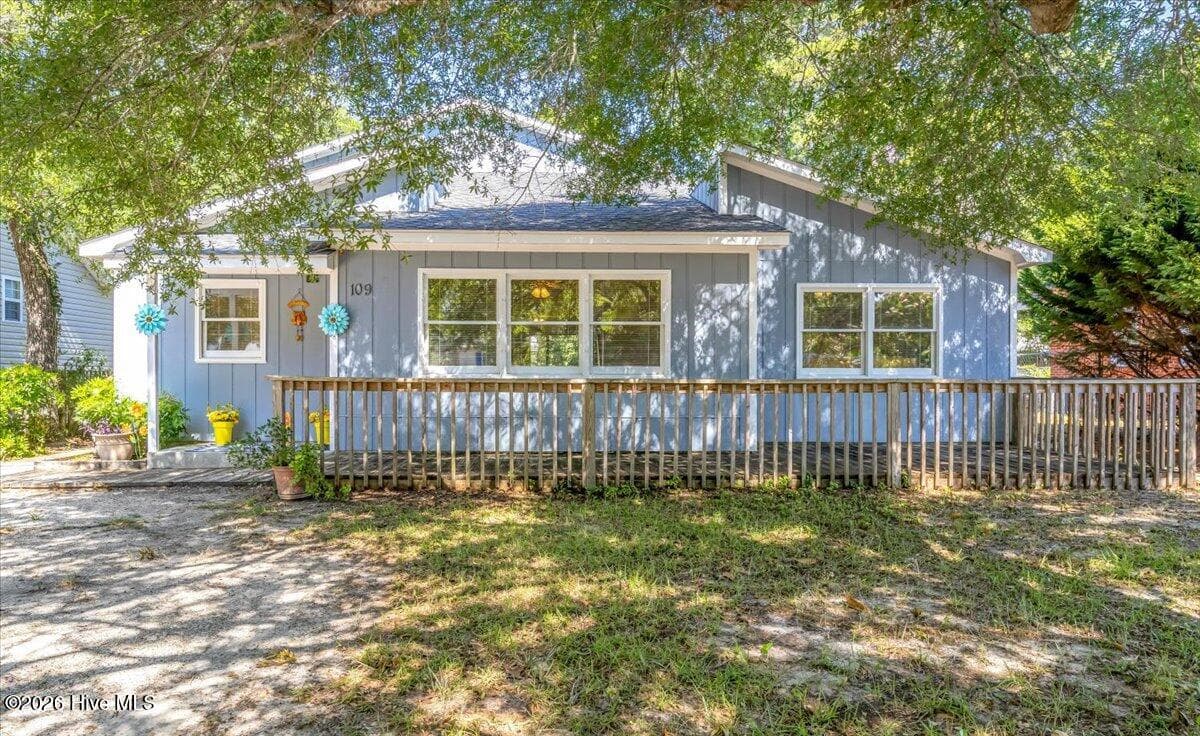 Single Family Residence at 109 NE 30th Street, Oak Island, NC 28465, photo 2 of 63