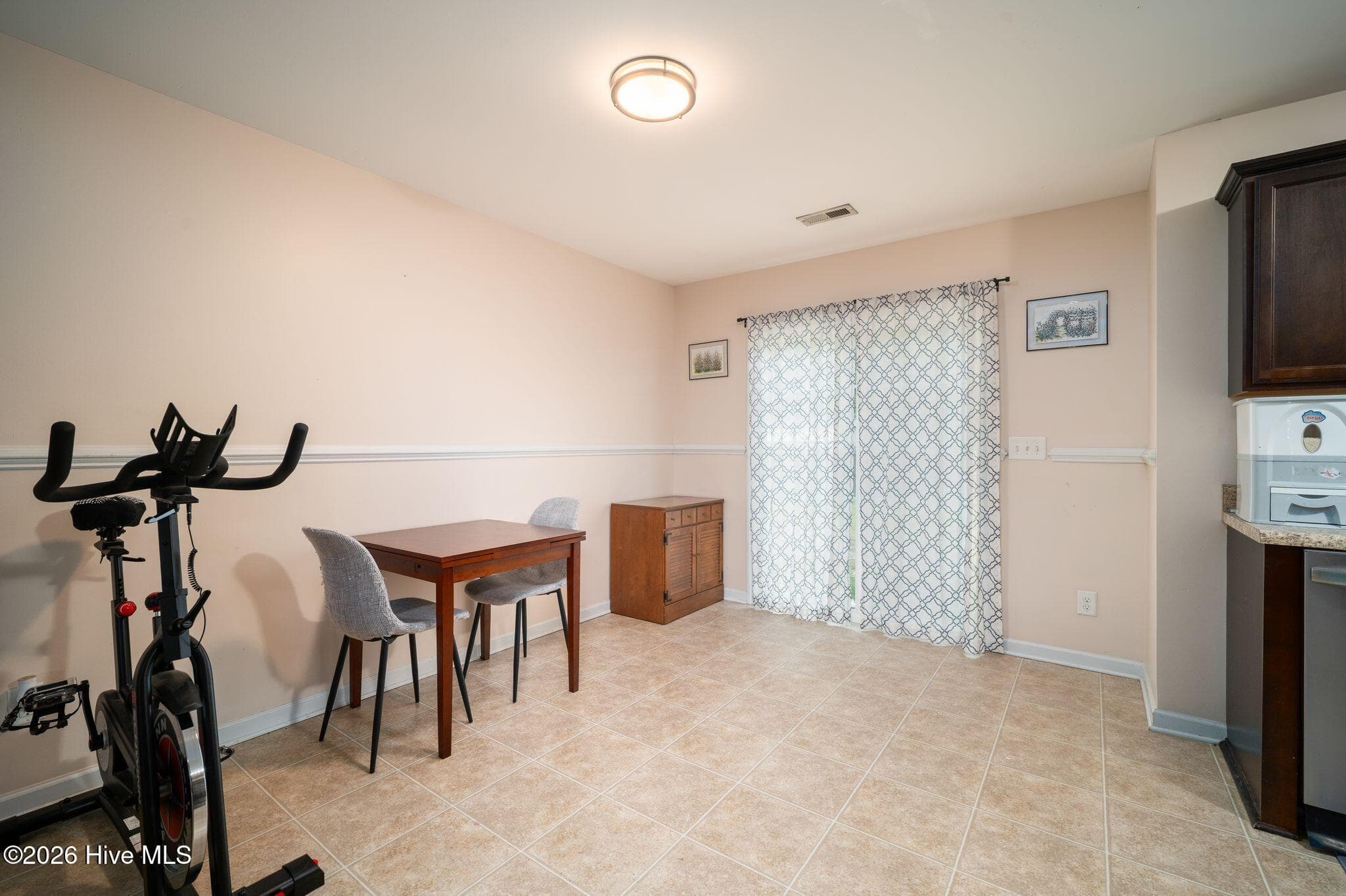 Single Family Residence at 105 Worvin Lane, Richlands, NC 28574, photo 12 of 41