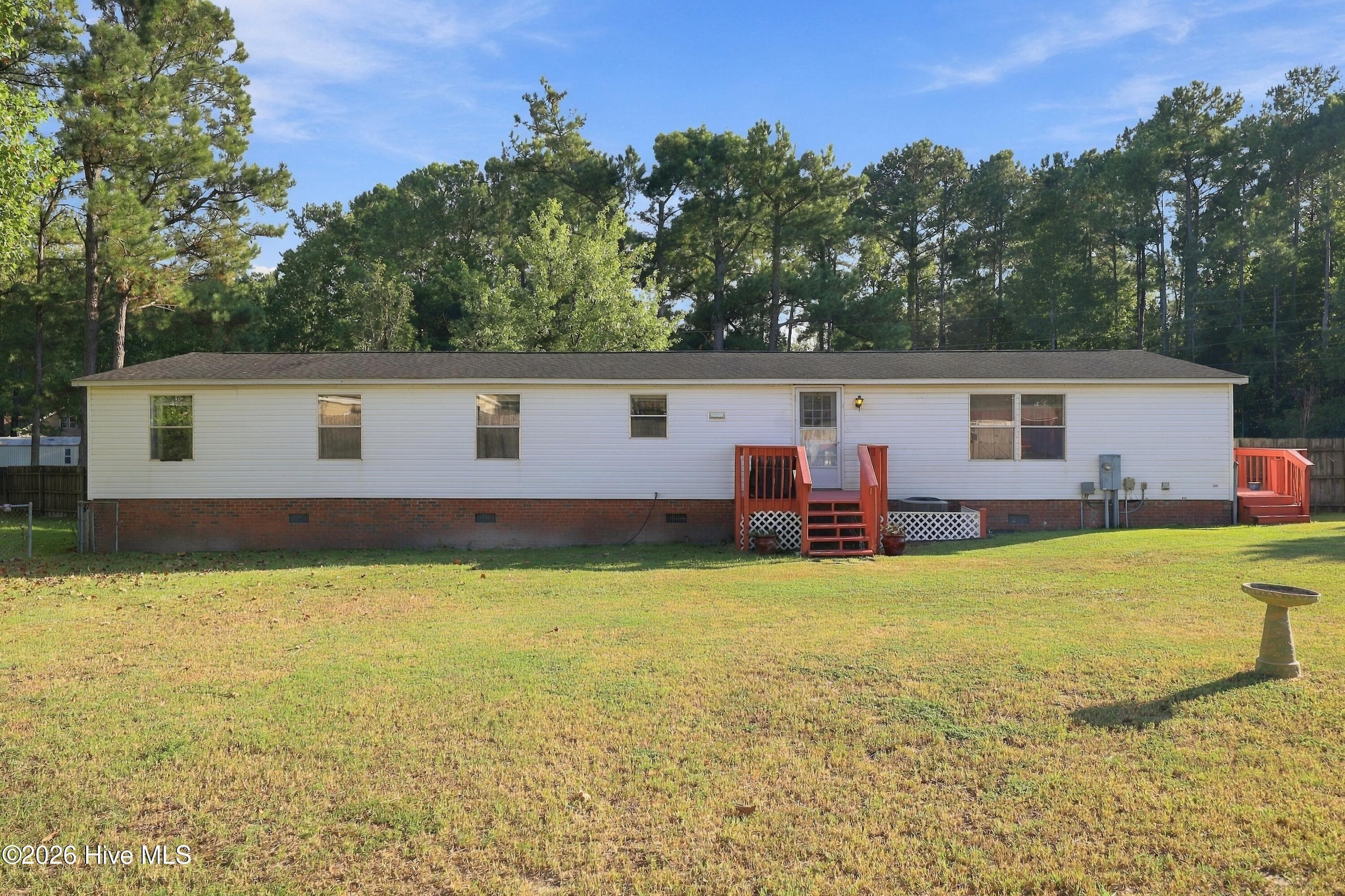 Manufactured Home at 683 Bay Harbor Drive, Hampstead, NC 28443, photo 29 of 40