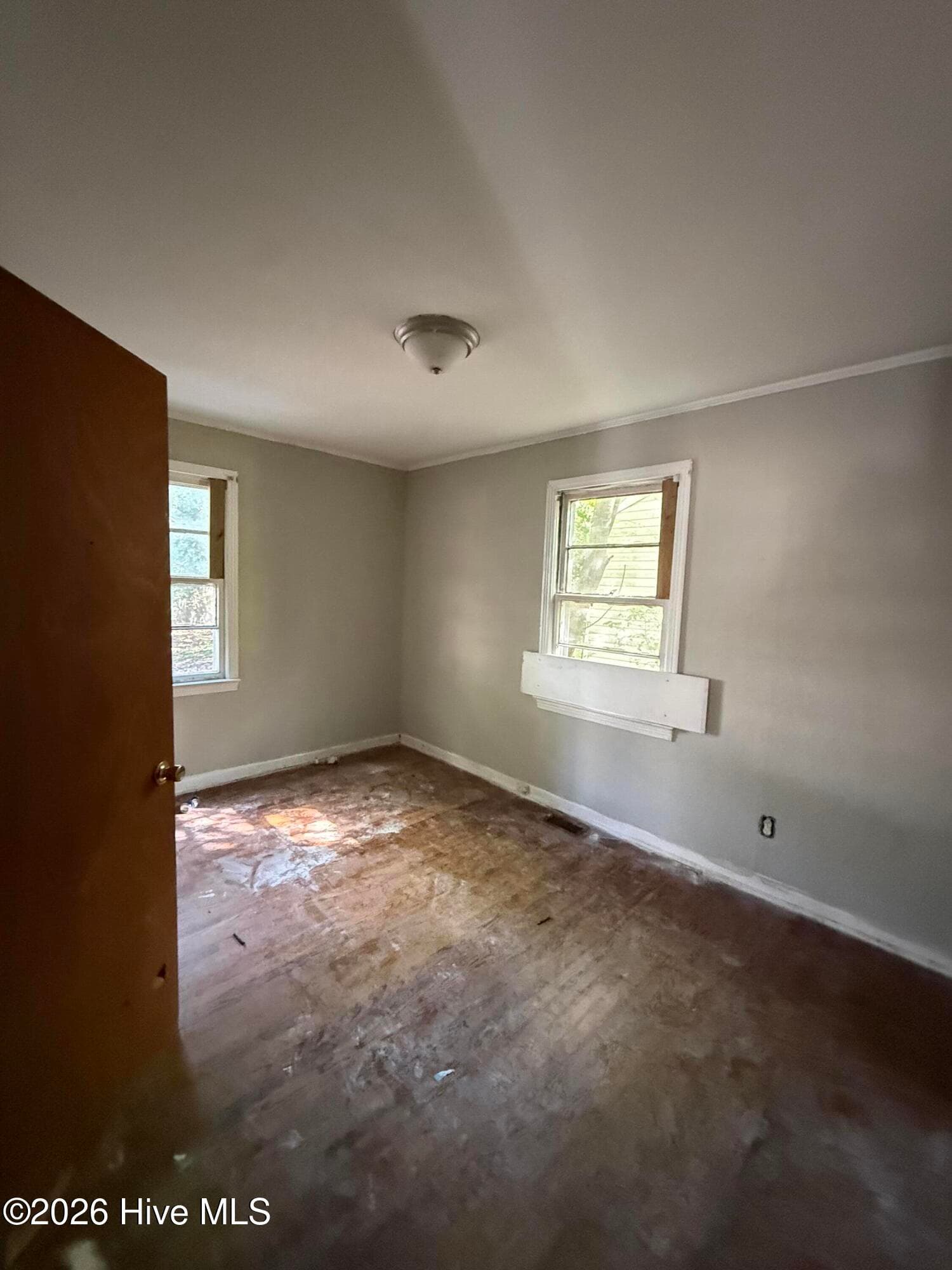 Single Family Residence at 800 Dixon Street, Kinston, NC 28501, photo 5 of 6