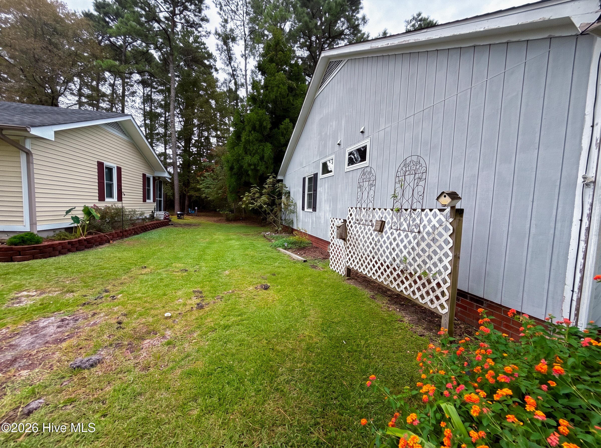 Single Family Residence at 1811 Caracara Drive, New Bern, NC 28560, photo 15 of 29