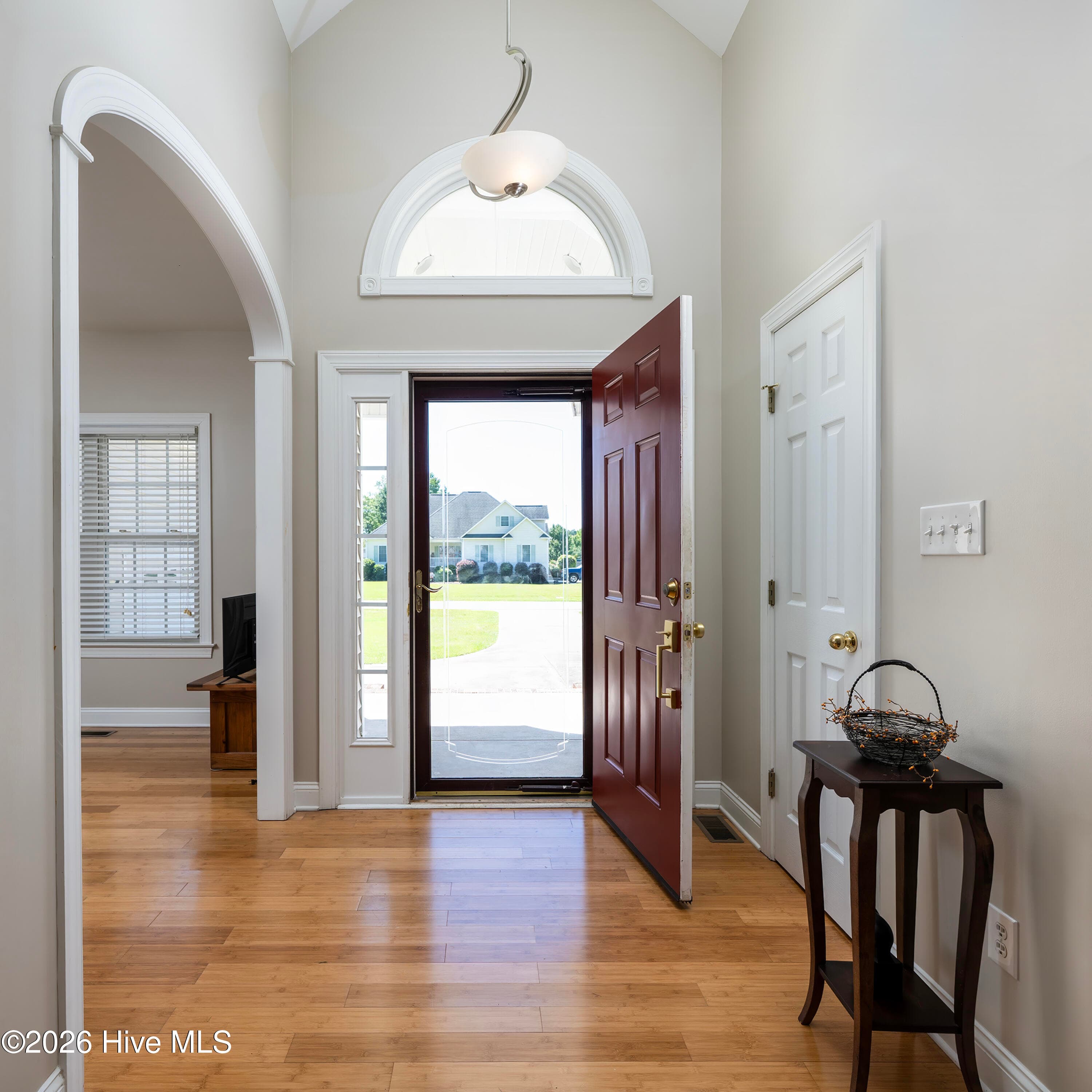 Foyer with Tall Ceiling - 168 Laura Drive, New Bern, NC 28562