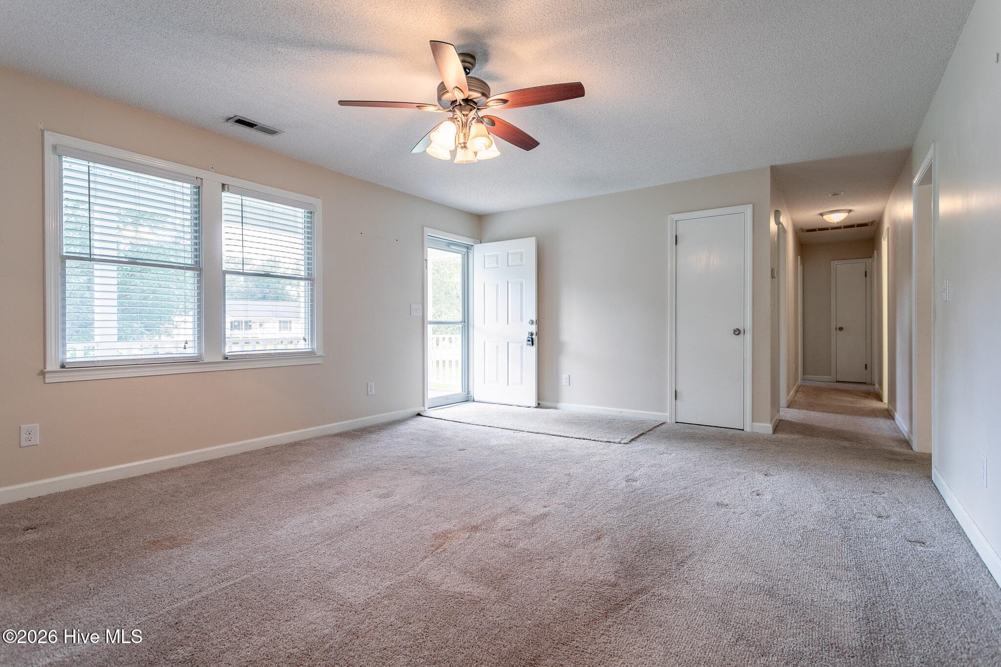 Single Family Residence at 115 Stacie Drive, Elizabeth City, NC 27909, photo 12 of 48